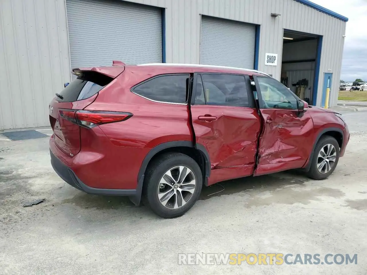 3 Фотография поврежденного автомобиля 5TDKDRAH3PS001429 TOYOTA HIGHLANDER 2023