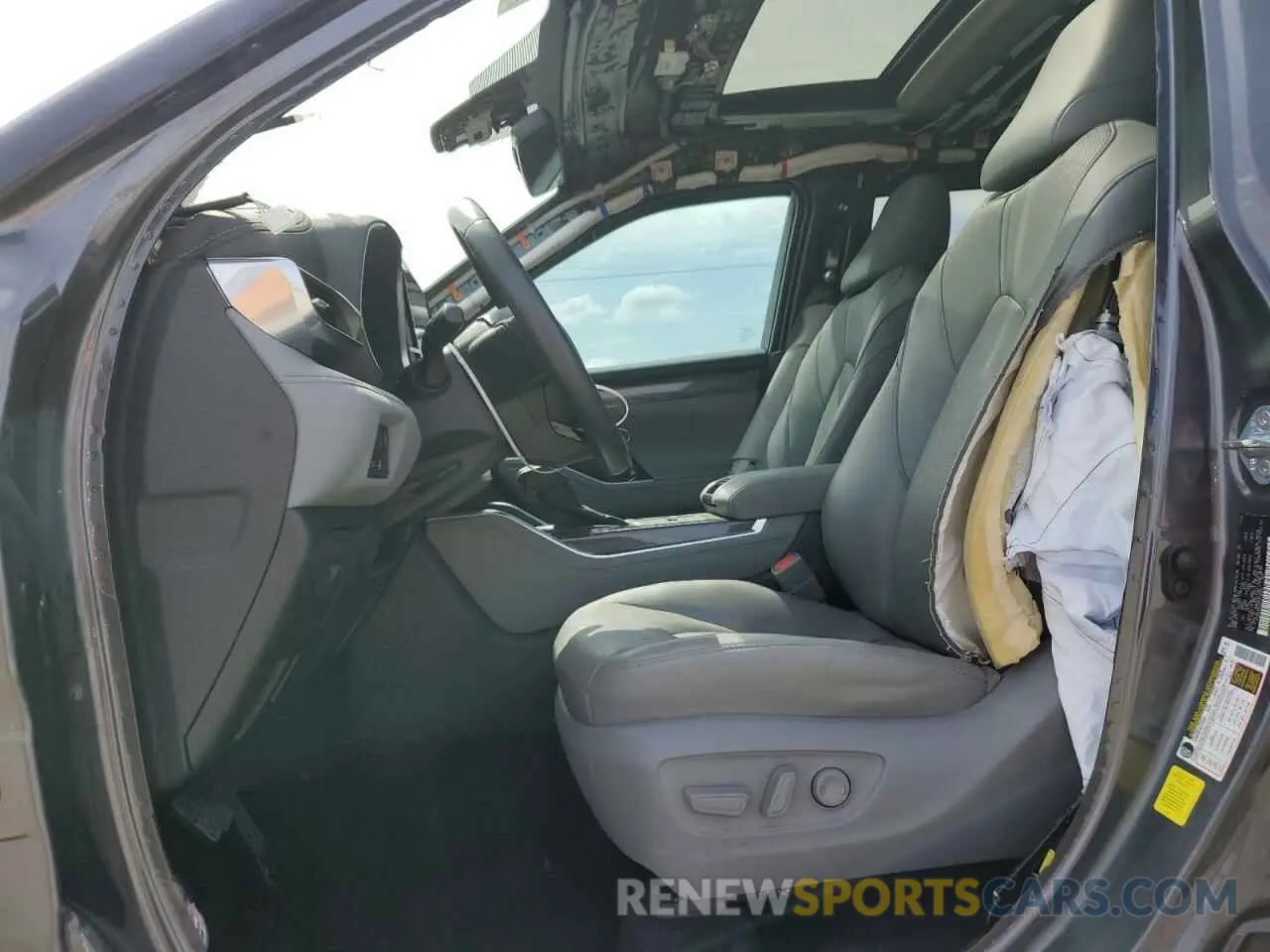 7 Photograph of a damaged car 5TDKDRAH3PS018604 TOYOTA HIGHLANDER 2023