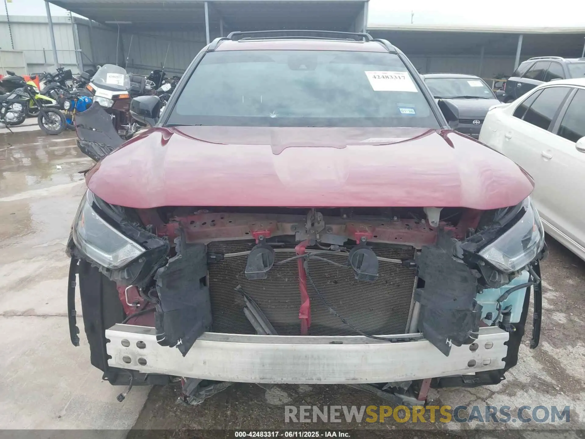 12 Photograph of a damaged car 5TDKDRAH4PS017137 TOYOTA HIGHLANDER 2023