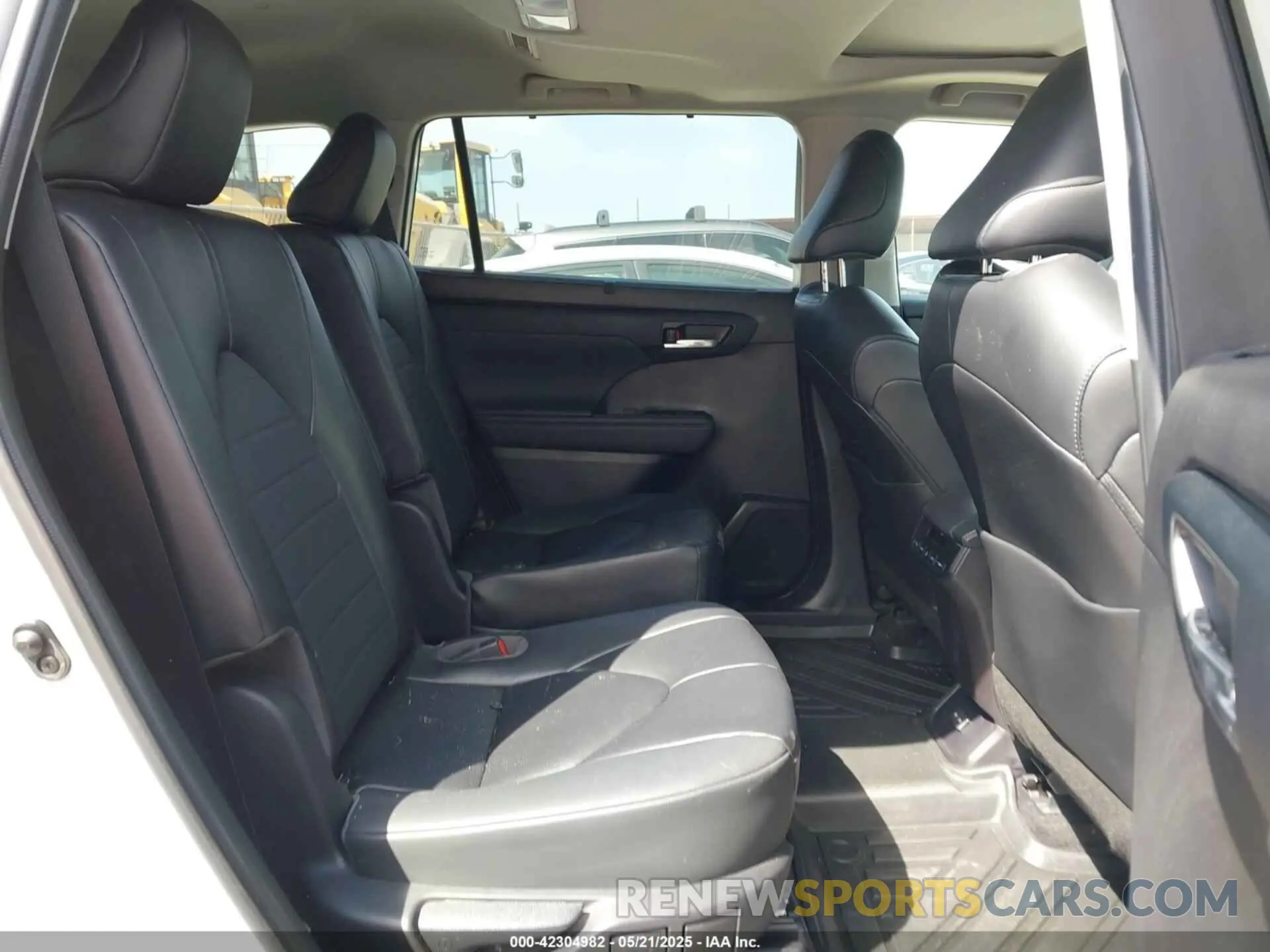 8 Фотография поврежденного автомобиля 5TDKDRAH6PS007743 TOYOTA HIGHLANDER 2023