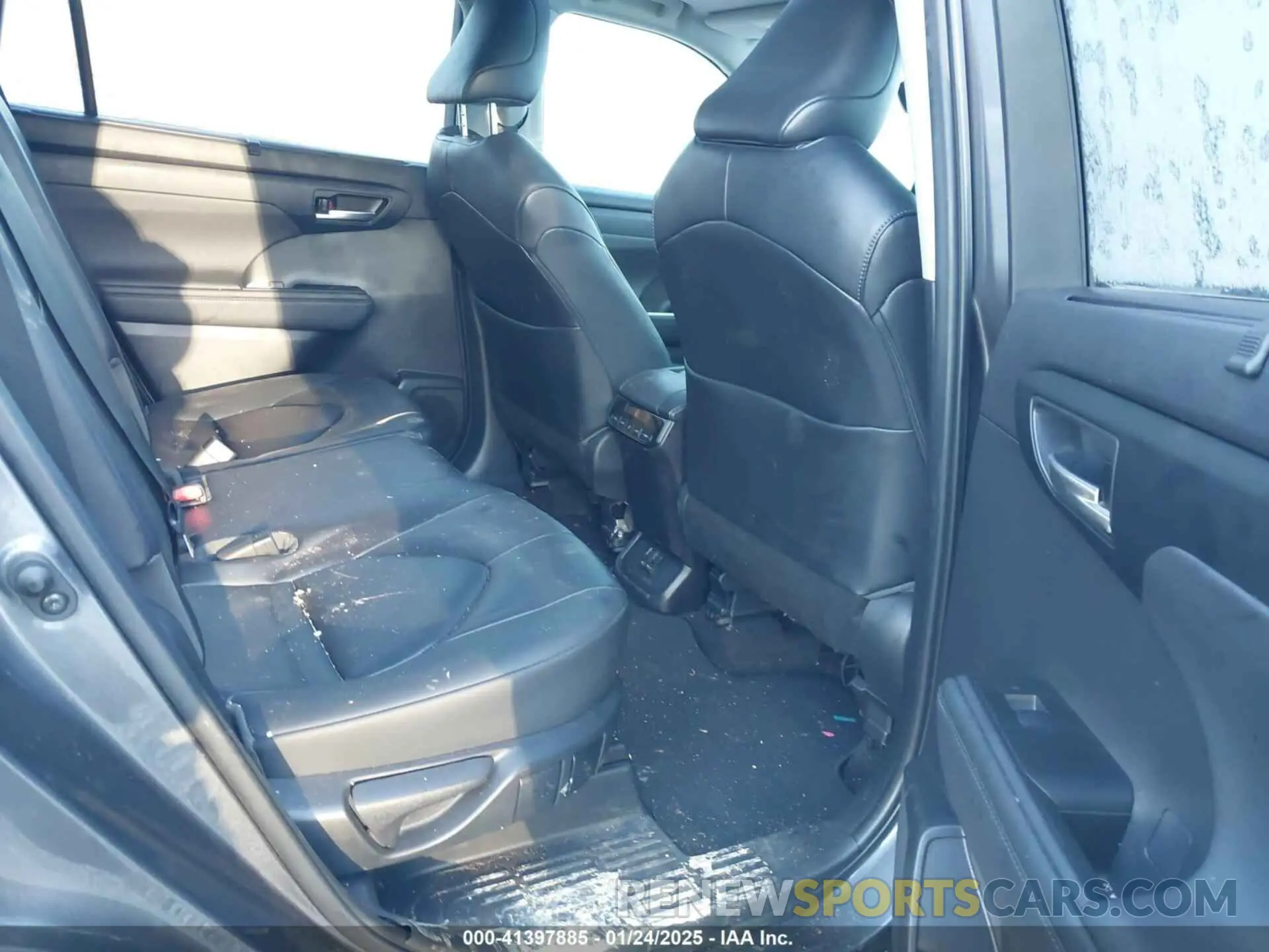 8 Фотография поврежденного автомобиля 5TDKDRAH6PS031105 TOYOTA HIGHLANDER 2023