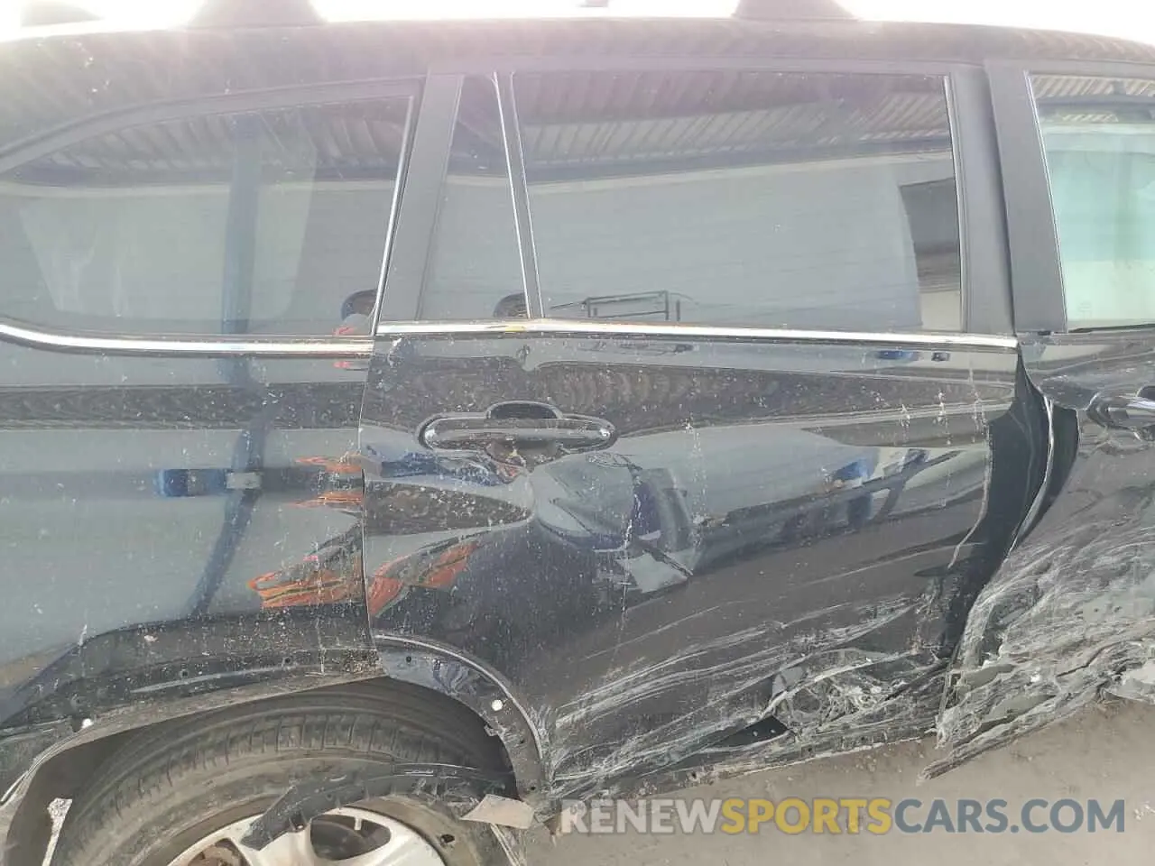 10 Photograph of a damaged car 5TDKDRAH7PS029878 TOYOTA HIGHLANDER 2023