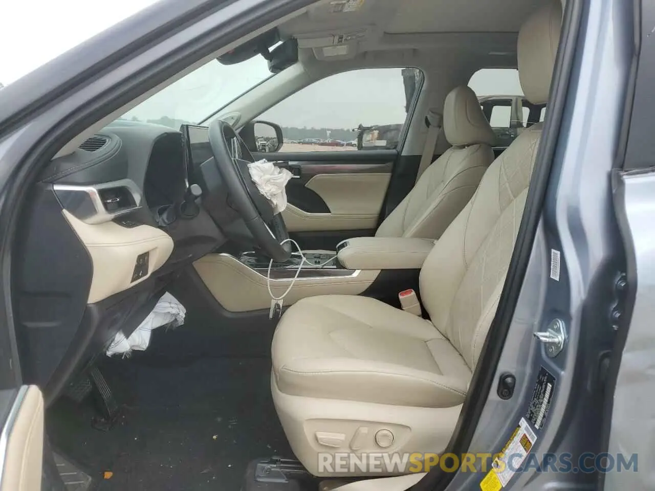 7 Photograph of a damaged car 5TDKDRAH7PS031159 TOYOTA HIGHLANDER 2023