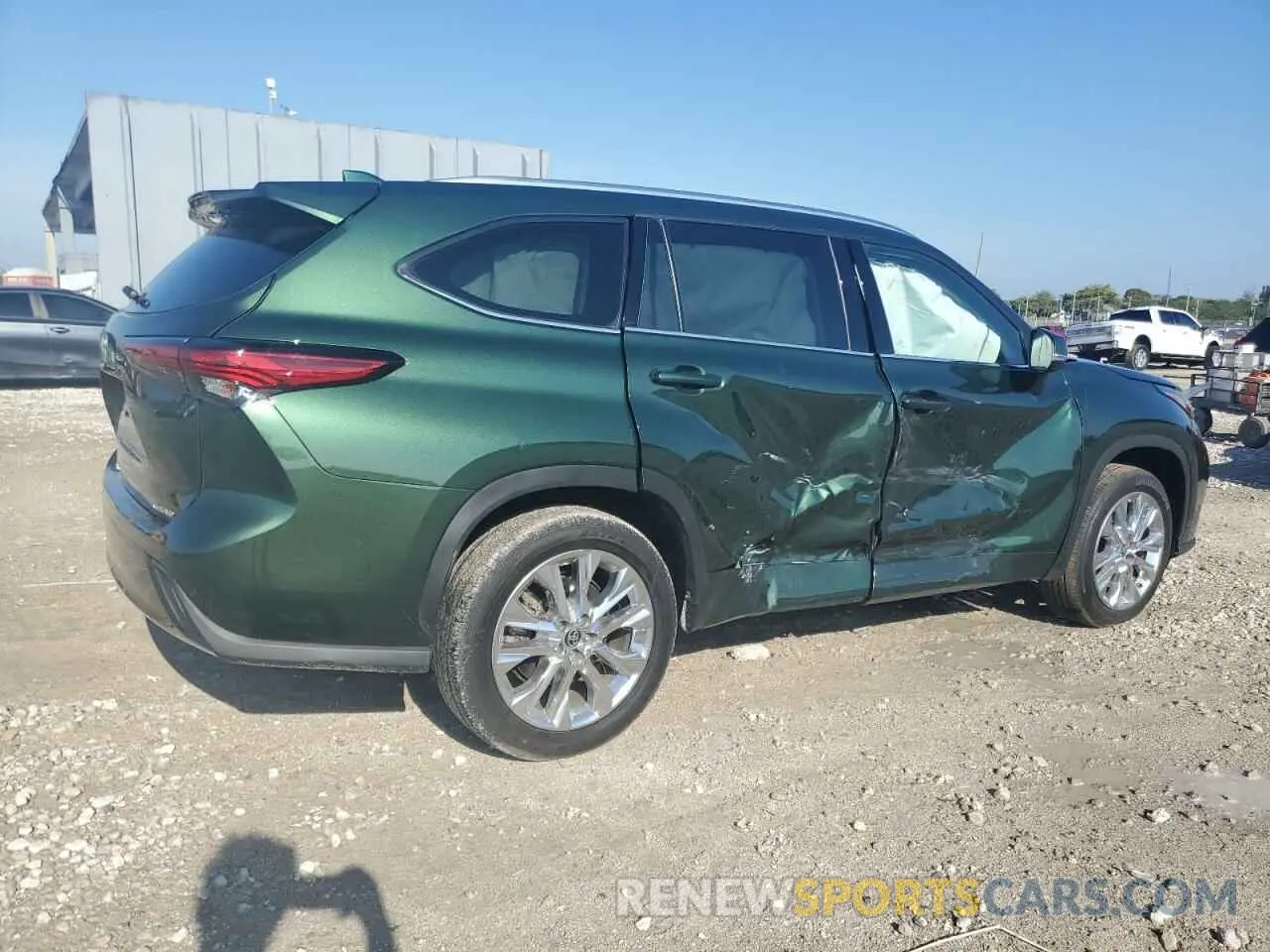 3 Photograph of a damaged car 5TDKDRAH7PS505658 TOYOTA HIGHLANDER 2023