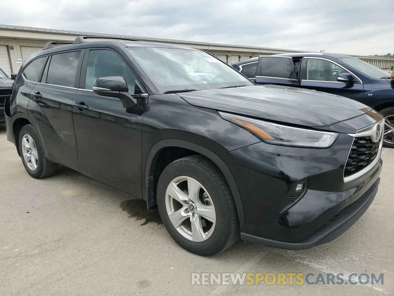 4 Photograph of a damaged car 5TDKDRAH7PS510309 TOYOTA HIGHLANDER 2023