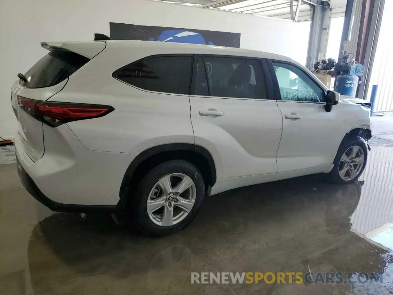 3 Photograph of a damaged car 5TDKDRAH7PS520774 TOYOTA HIGHLANDER 2023
