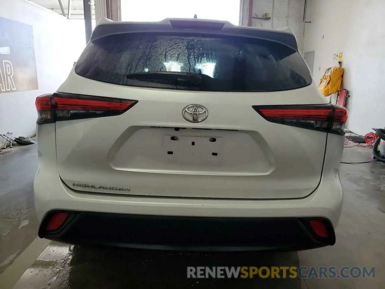 6 Photograph of a damaged car 5TDKDRAH7PS520774 TOYOTA HIGHLANDER 2023