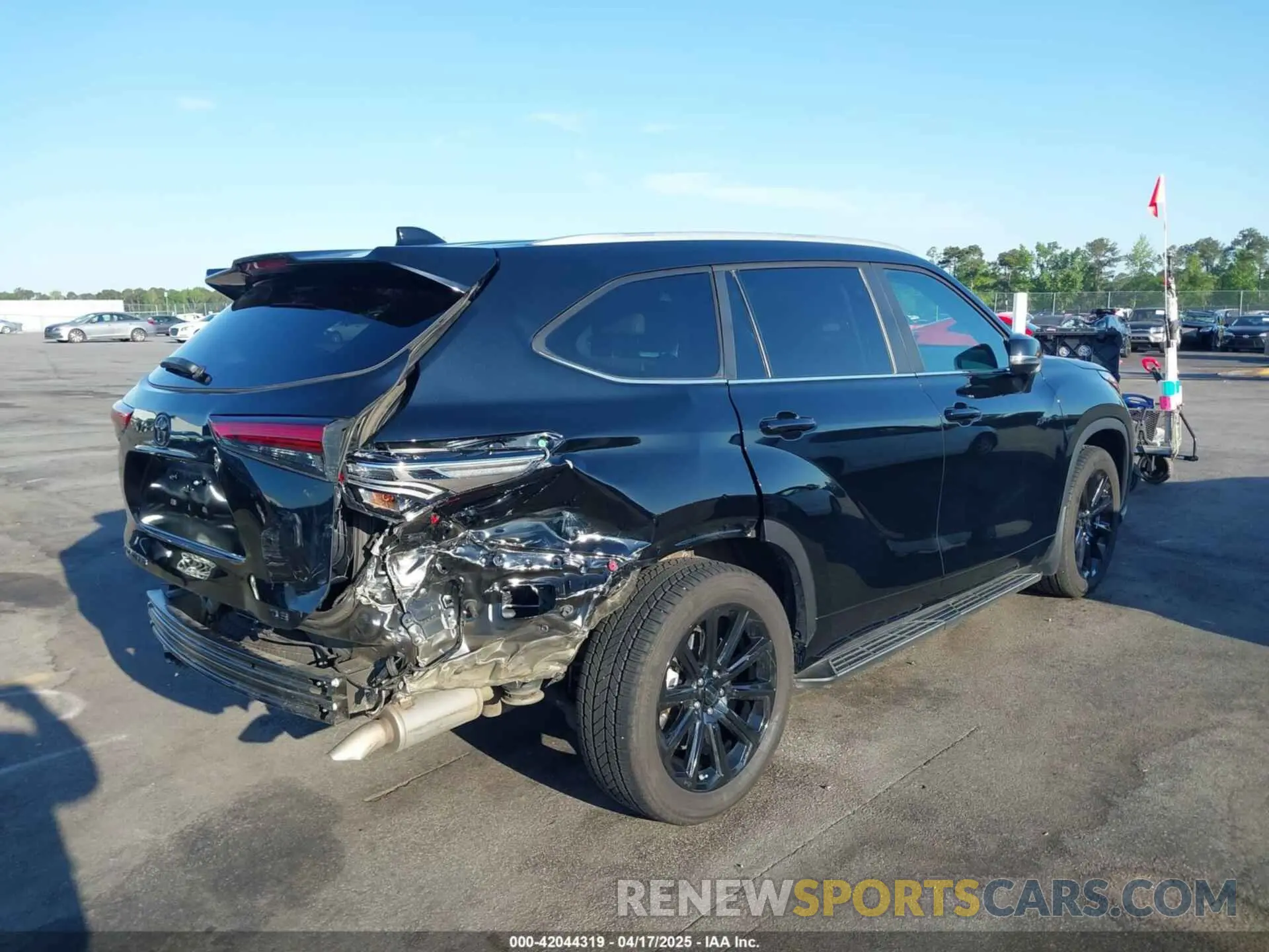 4 Фотография поврежденного автомобиля 5TDKDRAH7PS525179 TOYOTA HIGHLANDER 2023