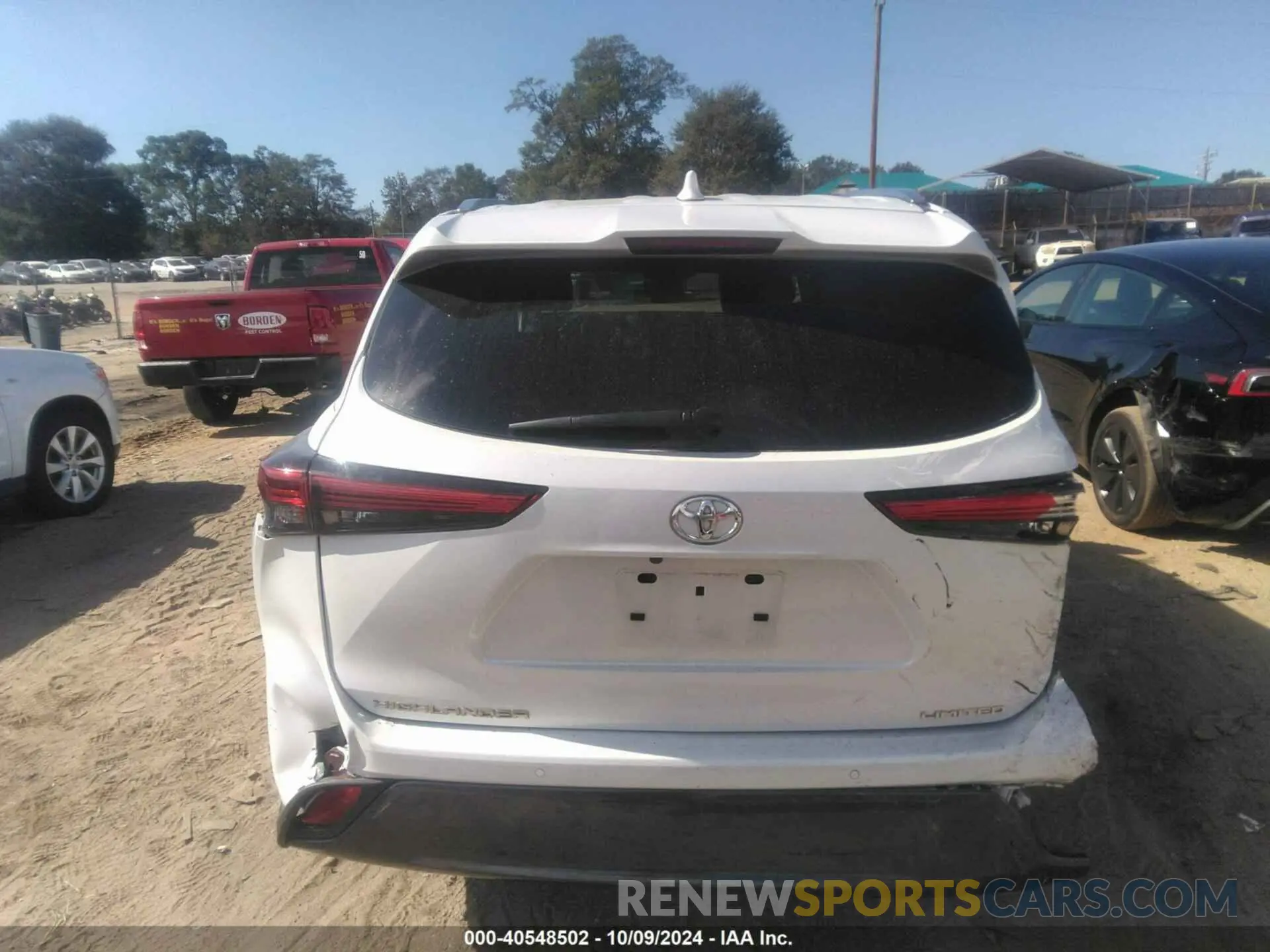 16 Photograph of a damaged car 5TDKDRAH8PS006884 TOYOTA HIGHLANDER 2023