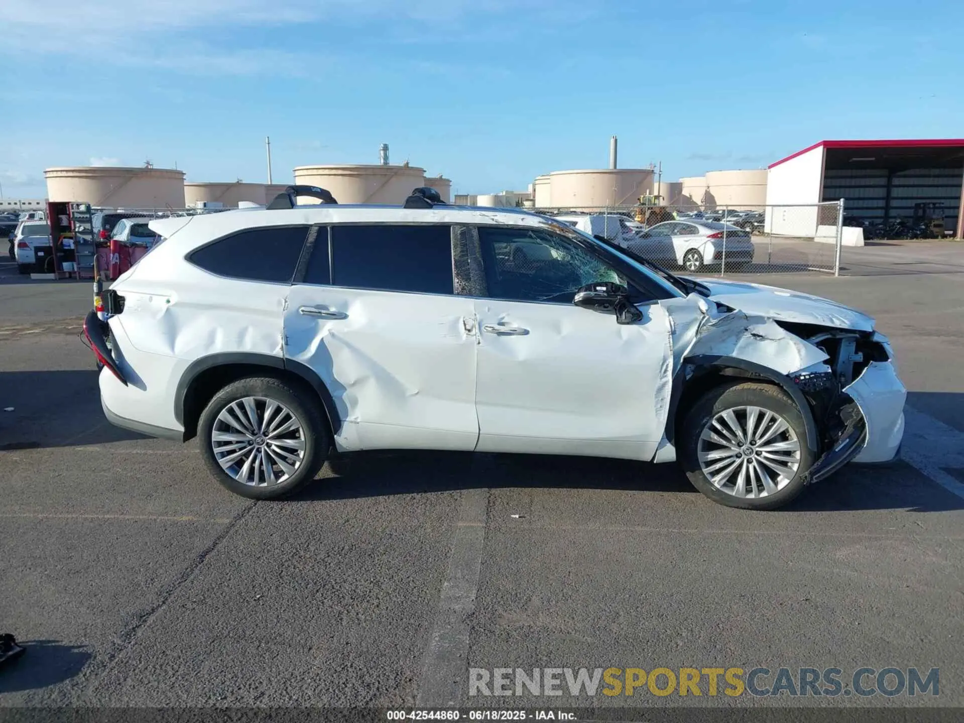 13 Фотография поврежденного автомобиля 5TDKDRAH8PS009638 TOYOTA HIGHLANDER 2023