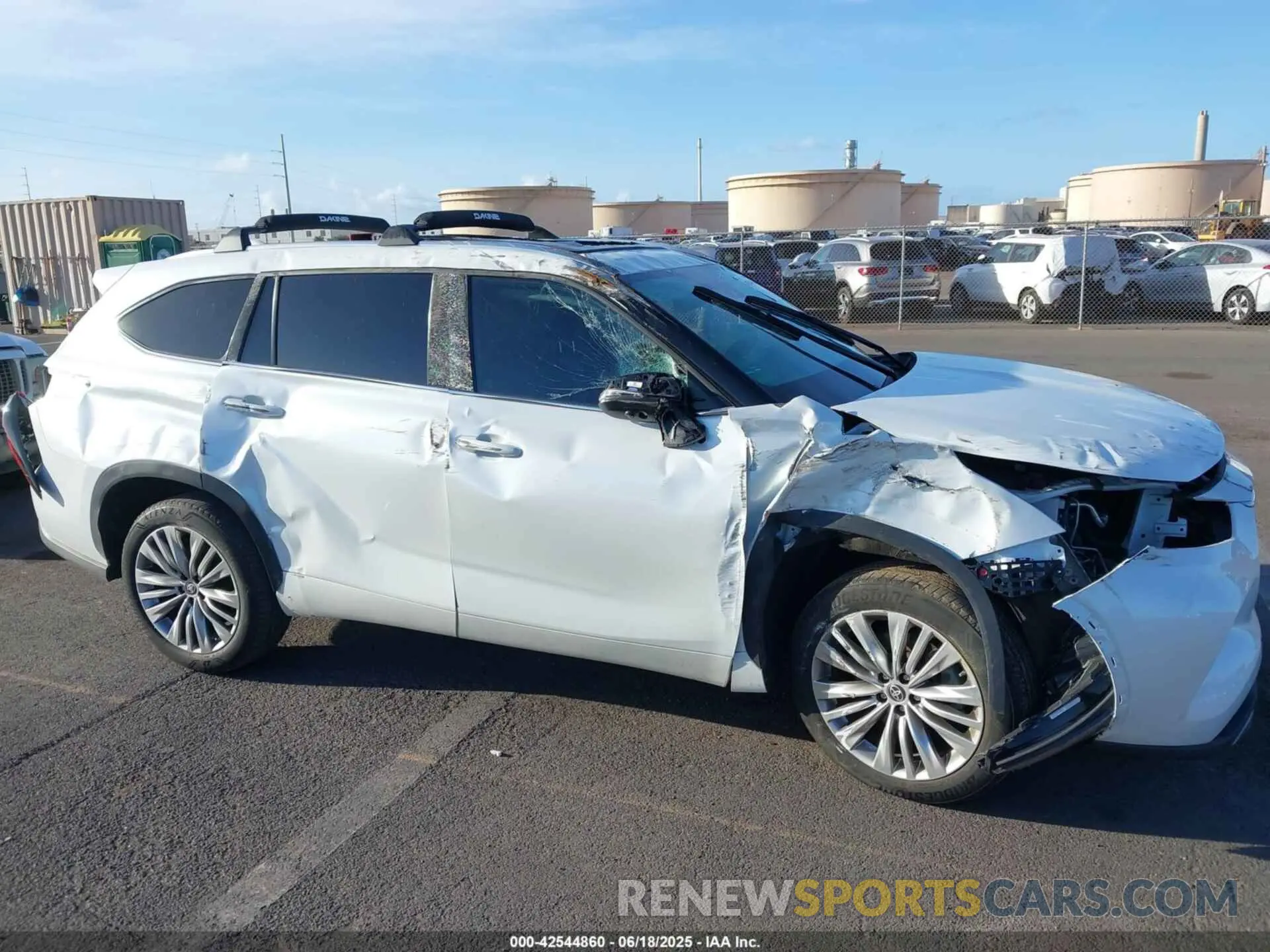 17 Фотография поврежденного автомобиля 5TDKDRAH8PS009638 TOYOTA HIGHLANDER 2023
