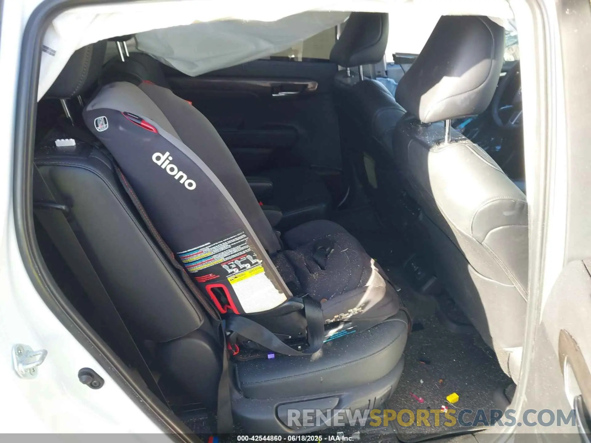8 Фотография поврежденного автомобиля 5TDKDRAH8PS009638 TOYOTA HIGHLANDER 2023