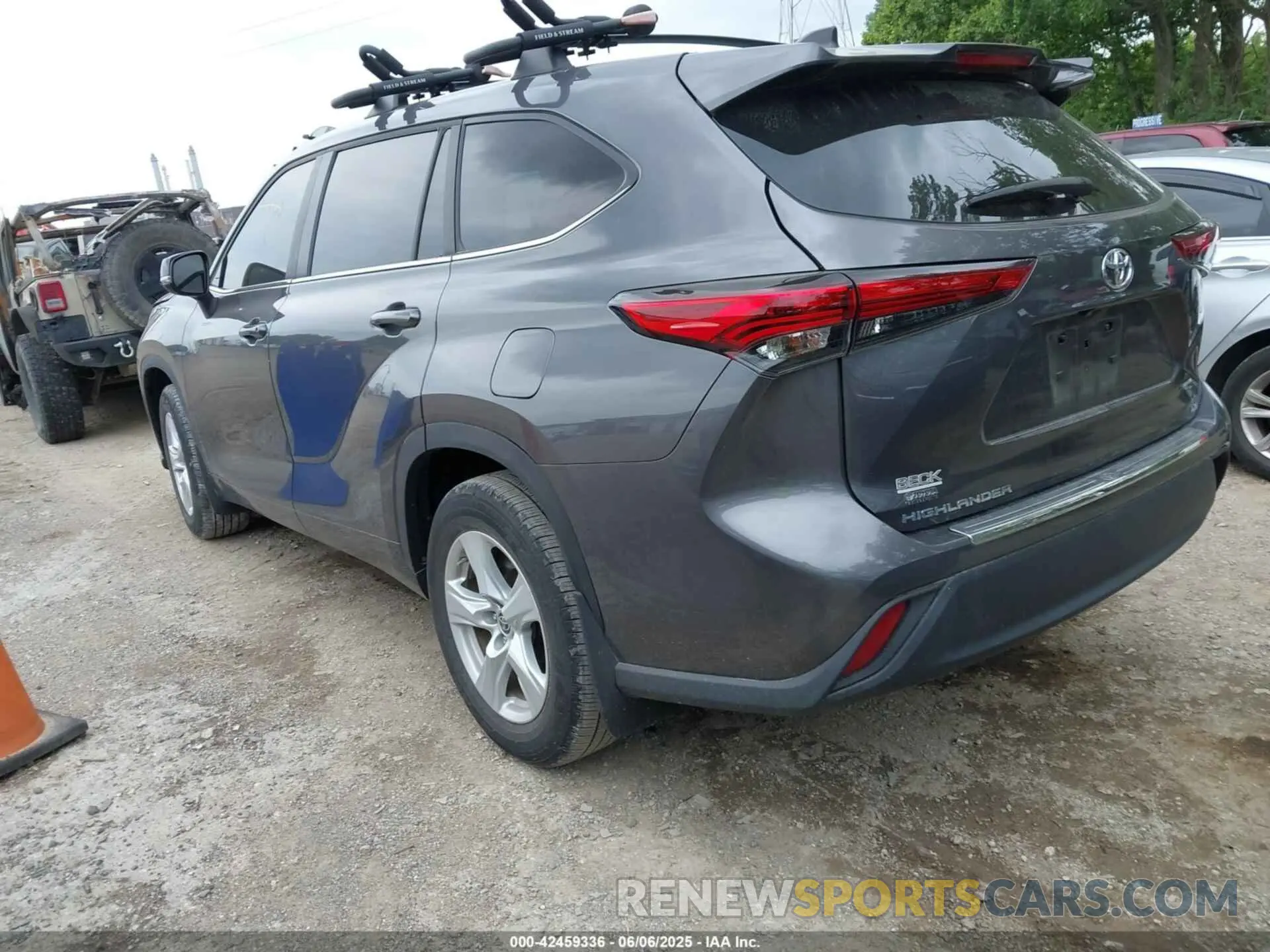 3 Photograph of a damaged car 5TDKDRAH8PS019733 TOYOTA HIGHLANDER 2023