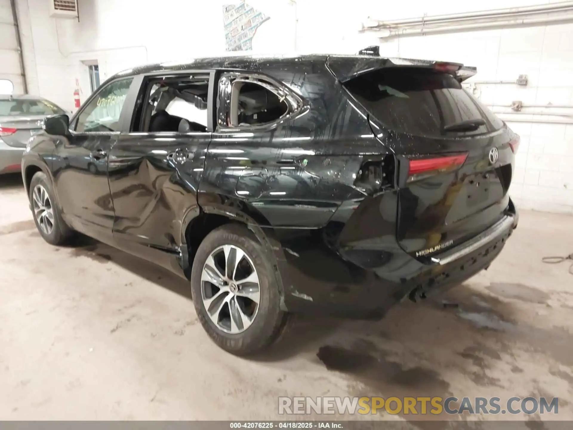 6 Photograph of a damaged car 5TDKDRAH8PS020610 TOYOTA HIGHLANDER 2023