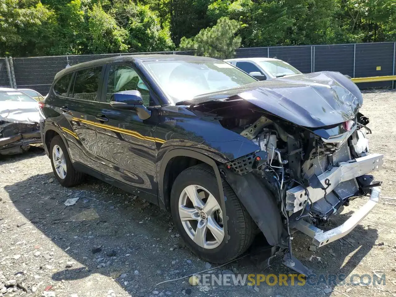4 Photograph of a damaged car 5TDKDRAH8PS503756 TOYOTA HIGHLANDER 2023