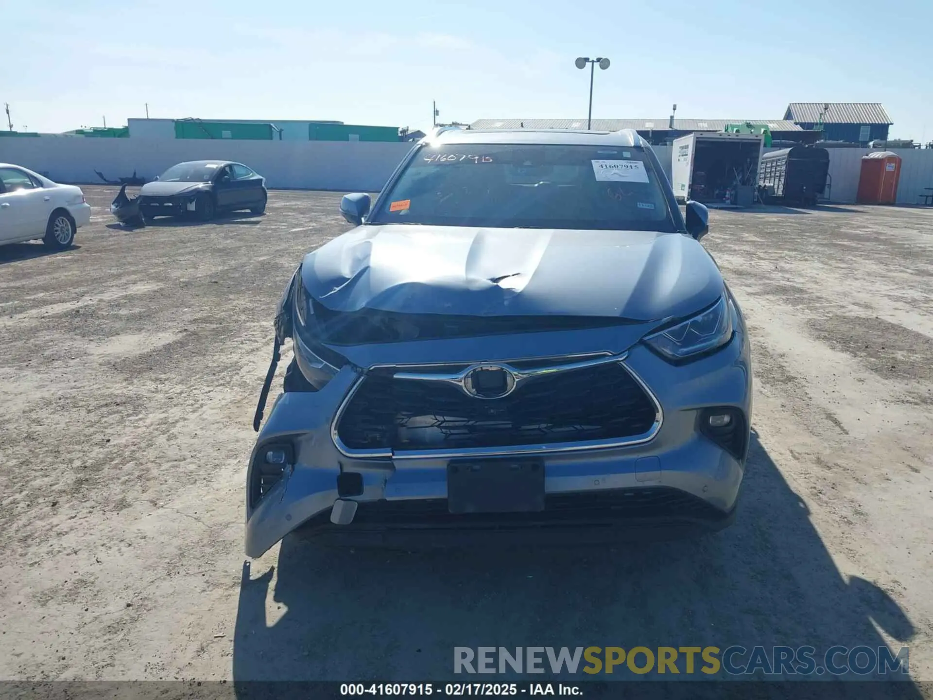12 Photograph of a damaged car 5TDKDRAH9PS002343 TOYOTA HIGHLANDER 2023