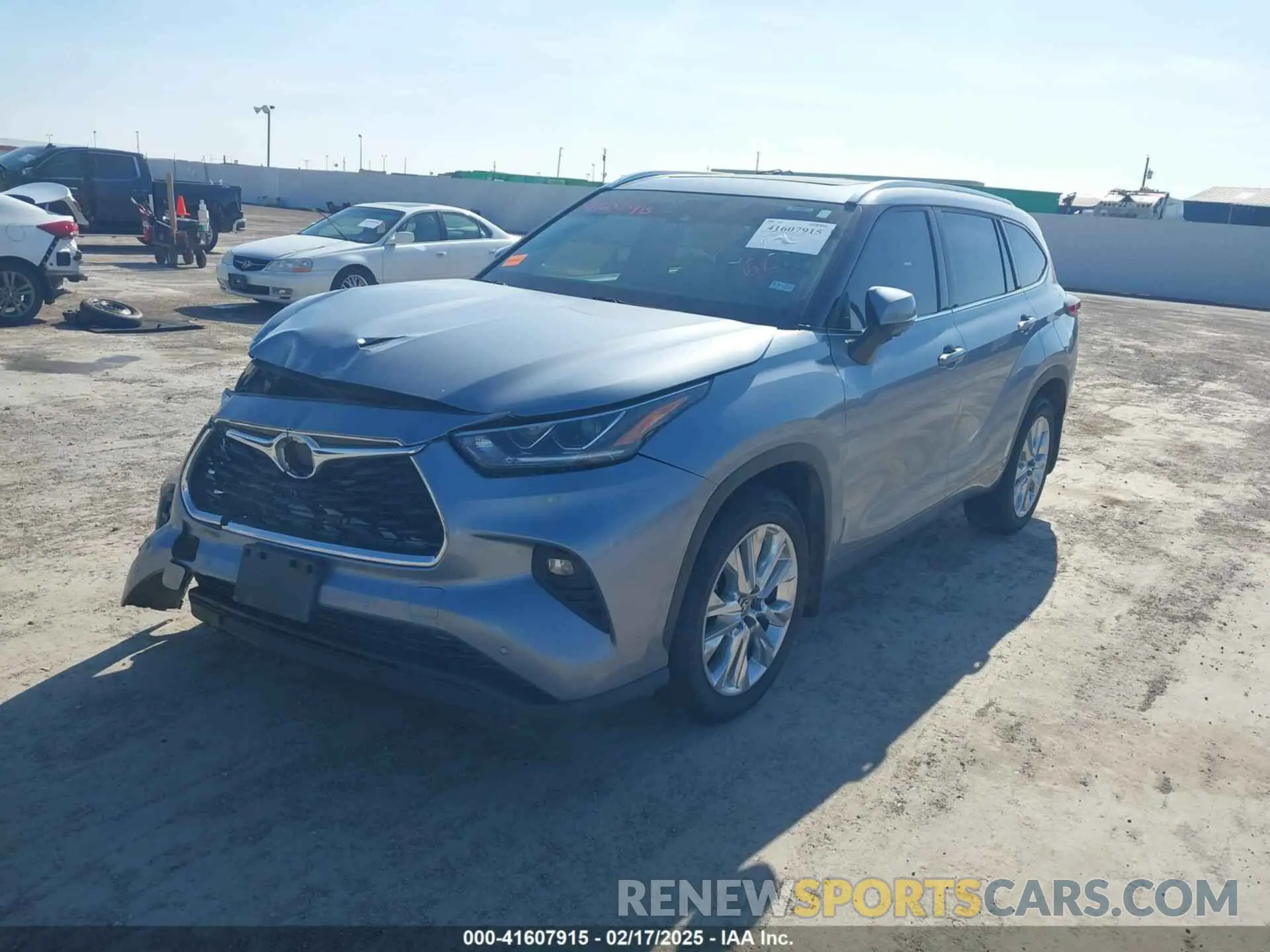 2 Photograph of a damaged car 5TDKDRAH9PS002343 TOYOTA HIGHLANDER 2023