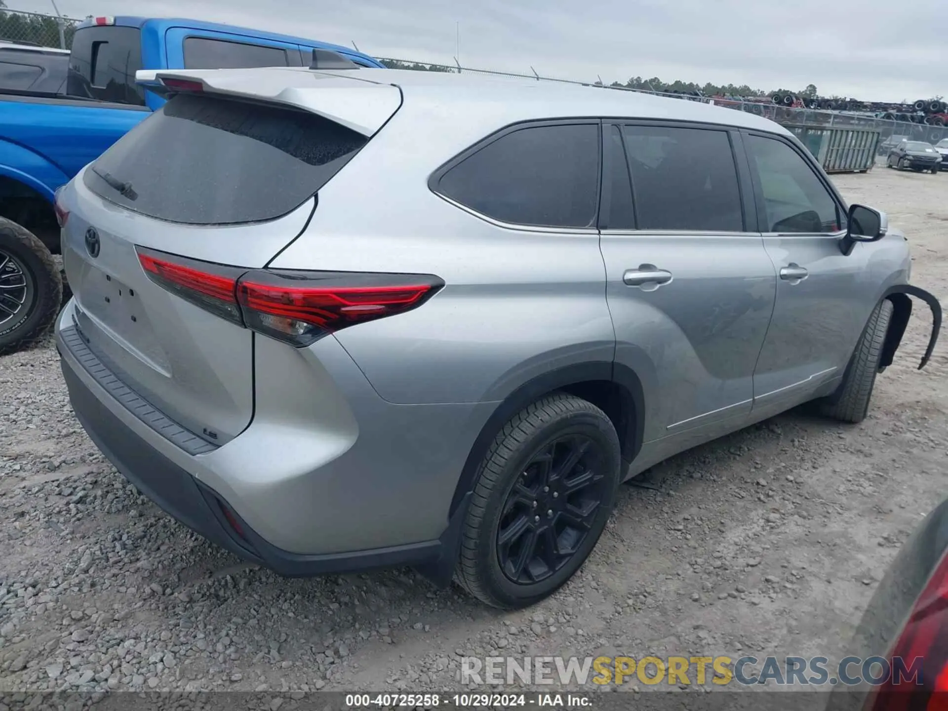 4 Photograph of a damaged car 5TDKDRAH9PS023273 TOYOTA HIGHLANDER 2023
