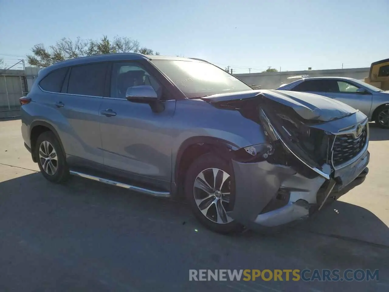 4 Photograph of a damaged car 5TDKDRAH9PS049257 TOYOTA HIGHLANDER 2023