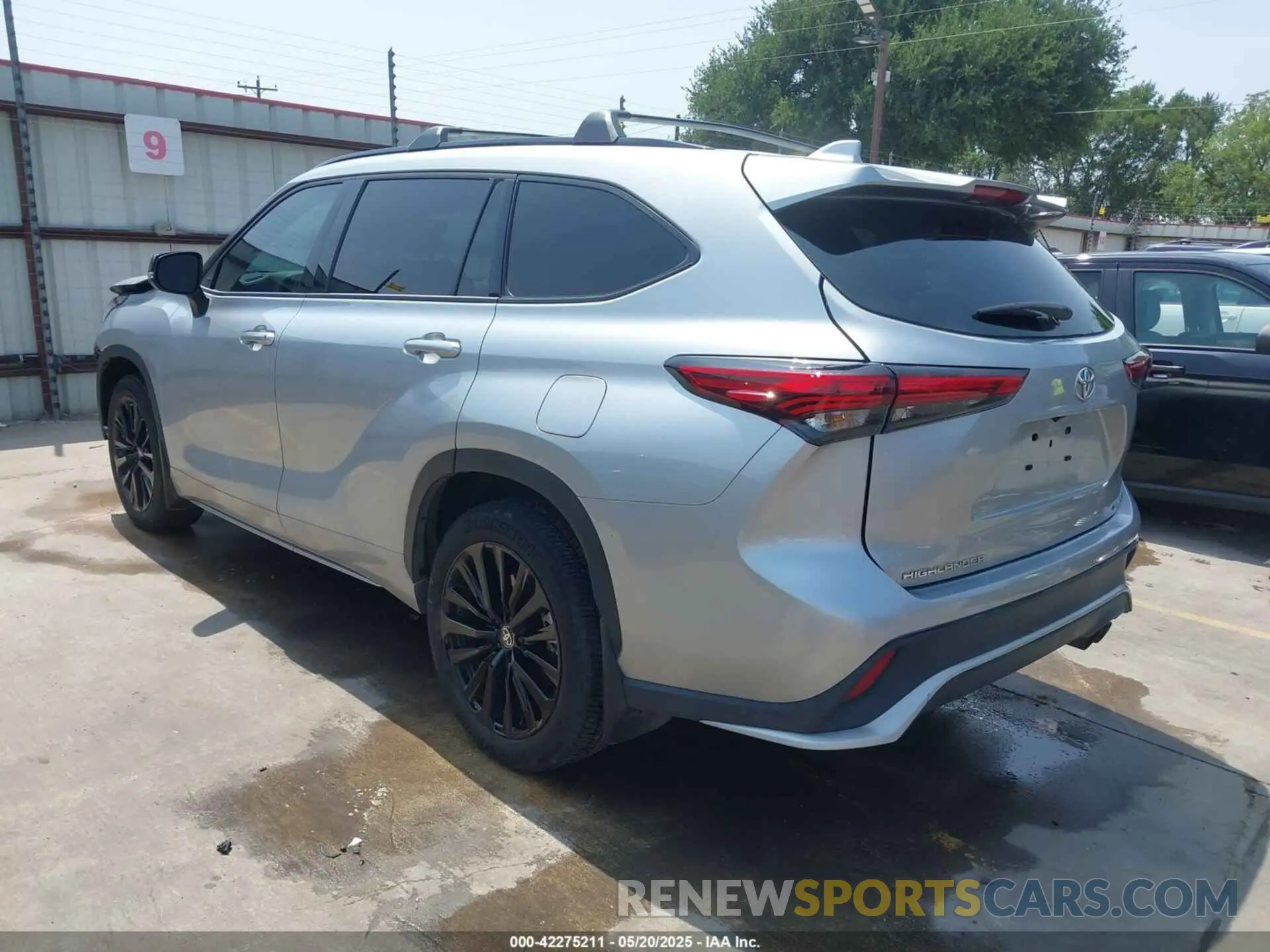 3 Фотография поврежденного автомобиля 5TDKDRAHXPS016140 TOYOTA HIGHLANDER 2023