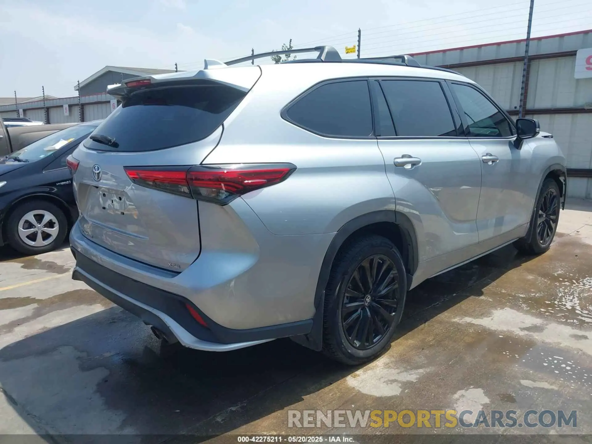 4 Фотография поврежденного автомобиля 5TDKDRAHXPS016140 TOYOTA HIGHLANDER 2023