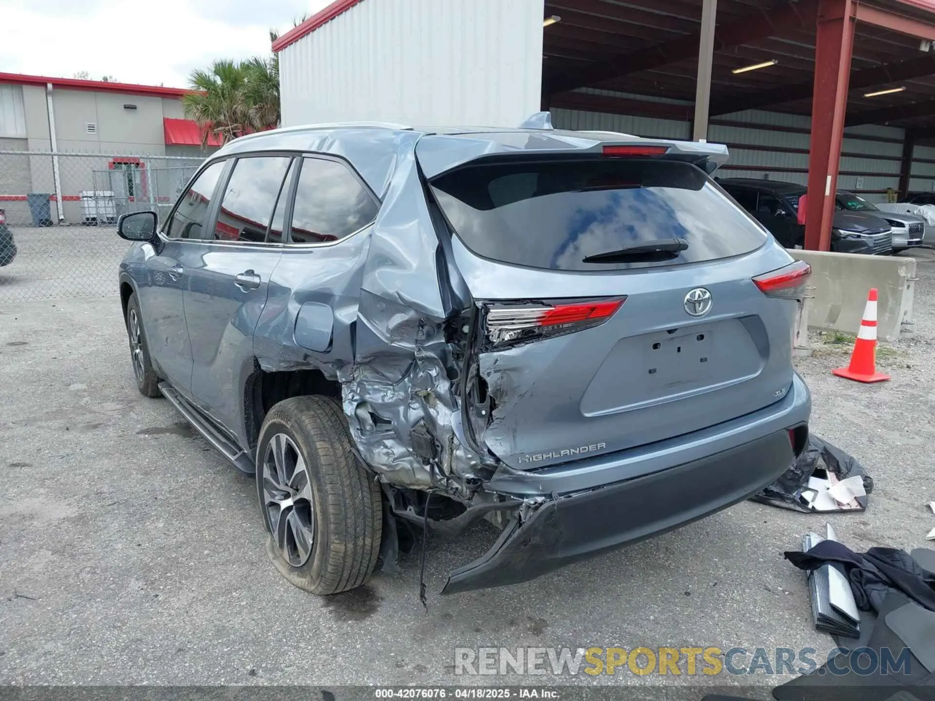 6 Фотография поврежденного автомобиля 5TDKDRAHXPS504973 TOYOTA HIGHLANDER 2023