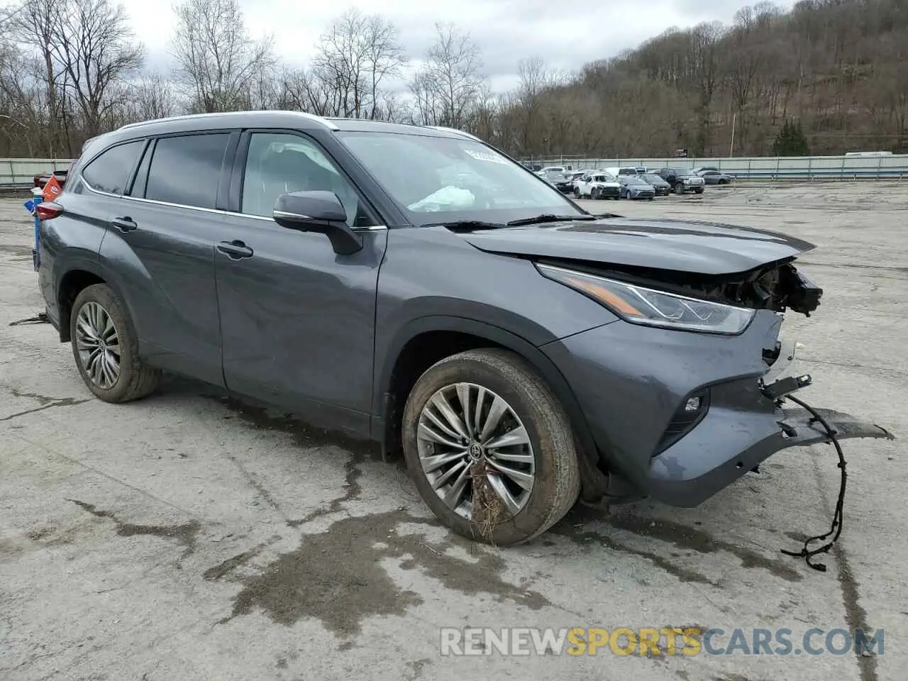 4 Photograph of a damaged car 5TDKDRBH0PS001838 TOYOTA HIGHLANDER 2023