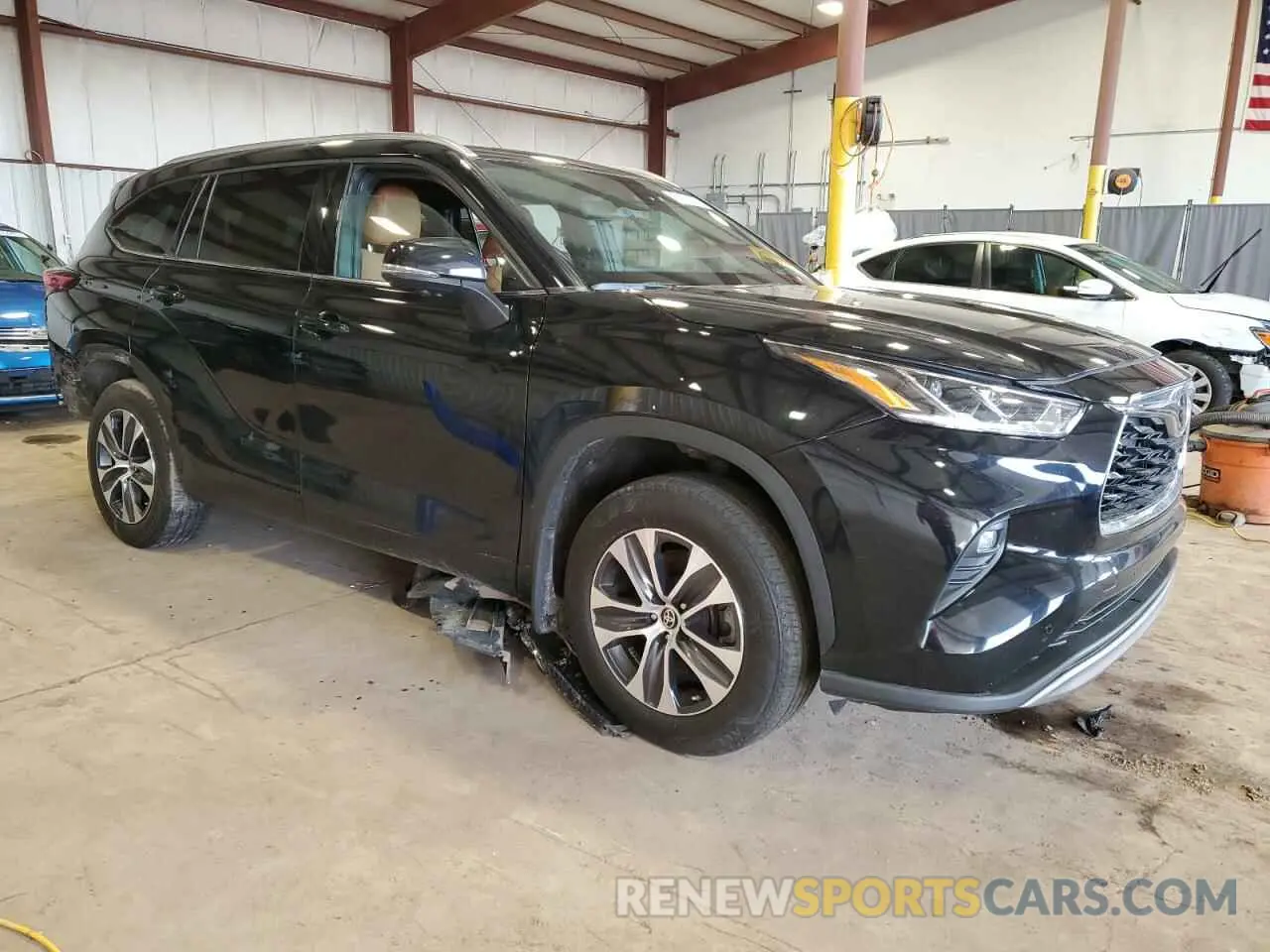 4 Фотография поврежденного автомобиля 5TDKDRBH0PS518525 TOYOTA HIGHLANDER 2023