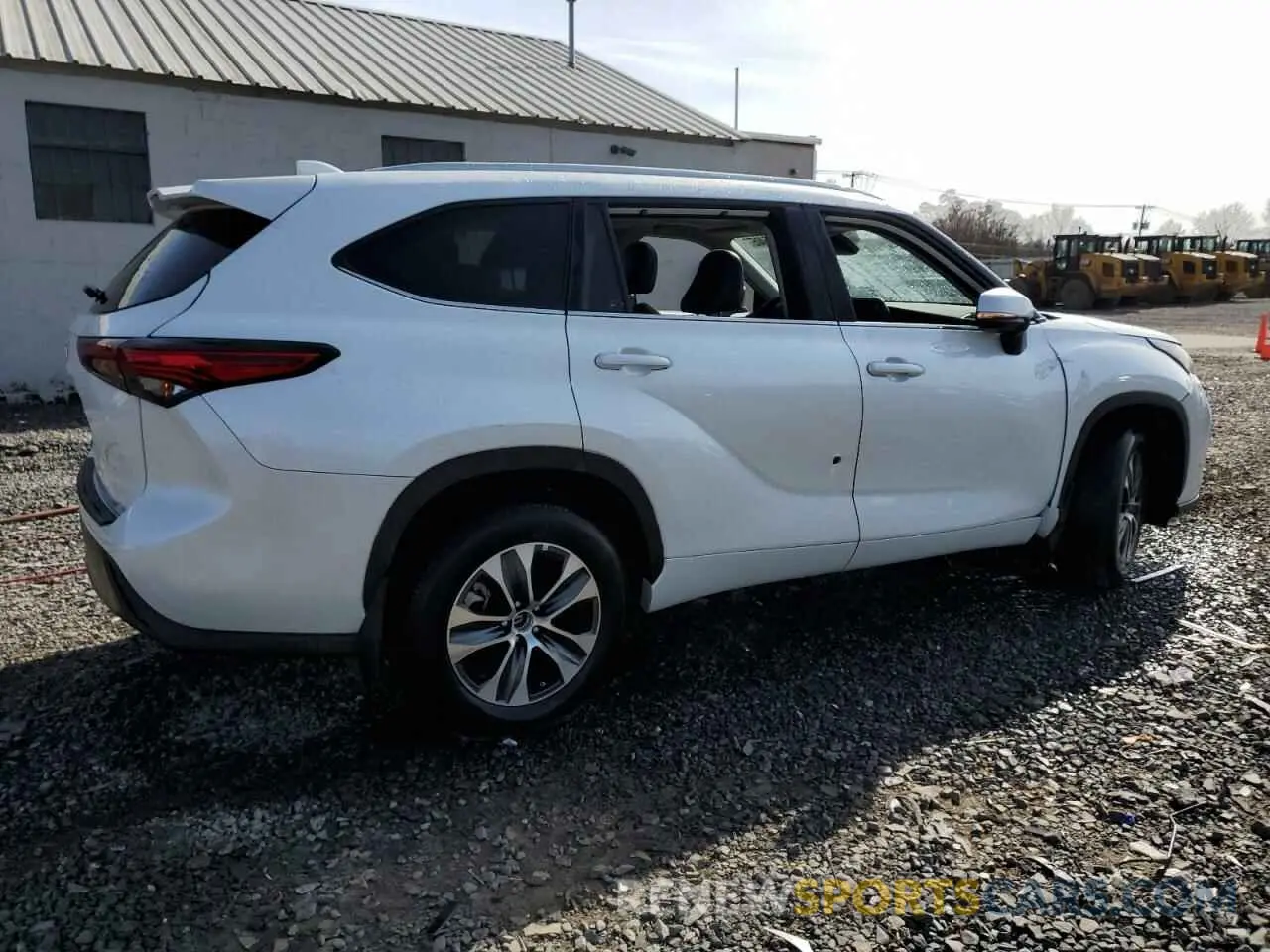 3 Фотография поврежденного автомобиля 5TDKDRBH1PS009009 TOYOTA HIGHLANDER 2023