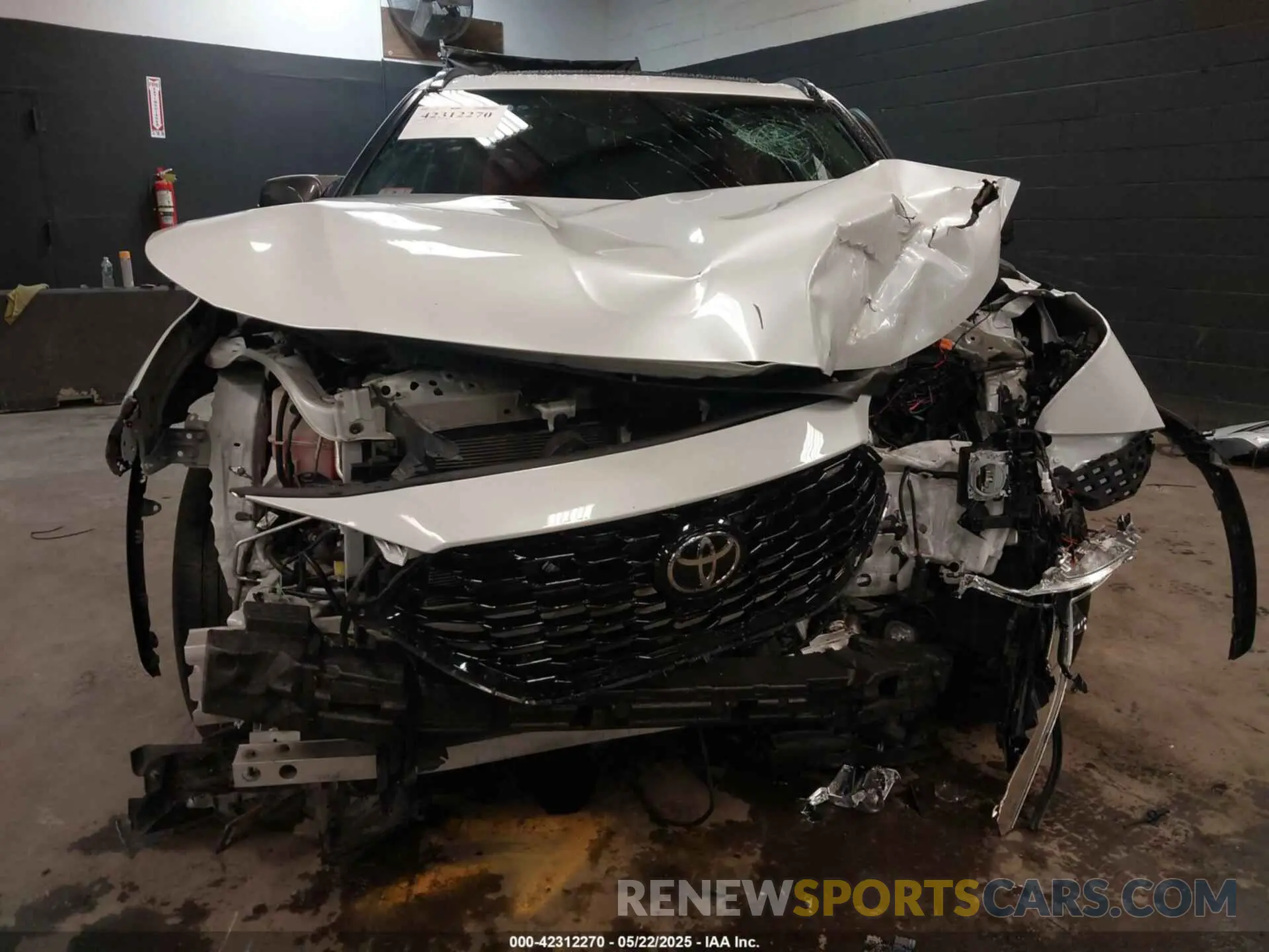 12 Фотография поврежденного автомобиля 5TDKDRBH1PS019040 TOYOTA HIGHLANDER 2023