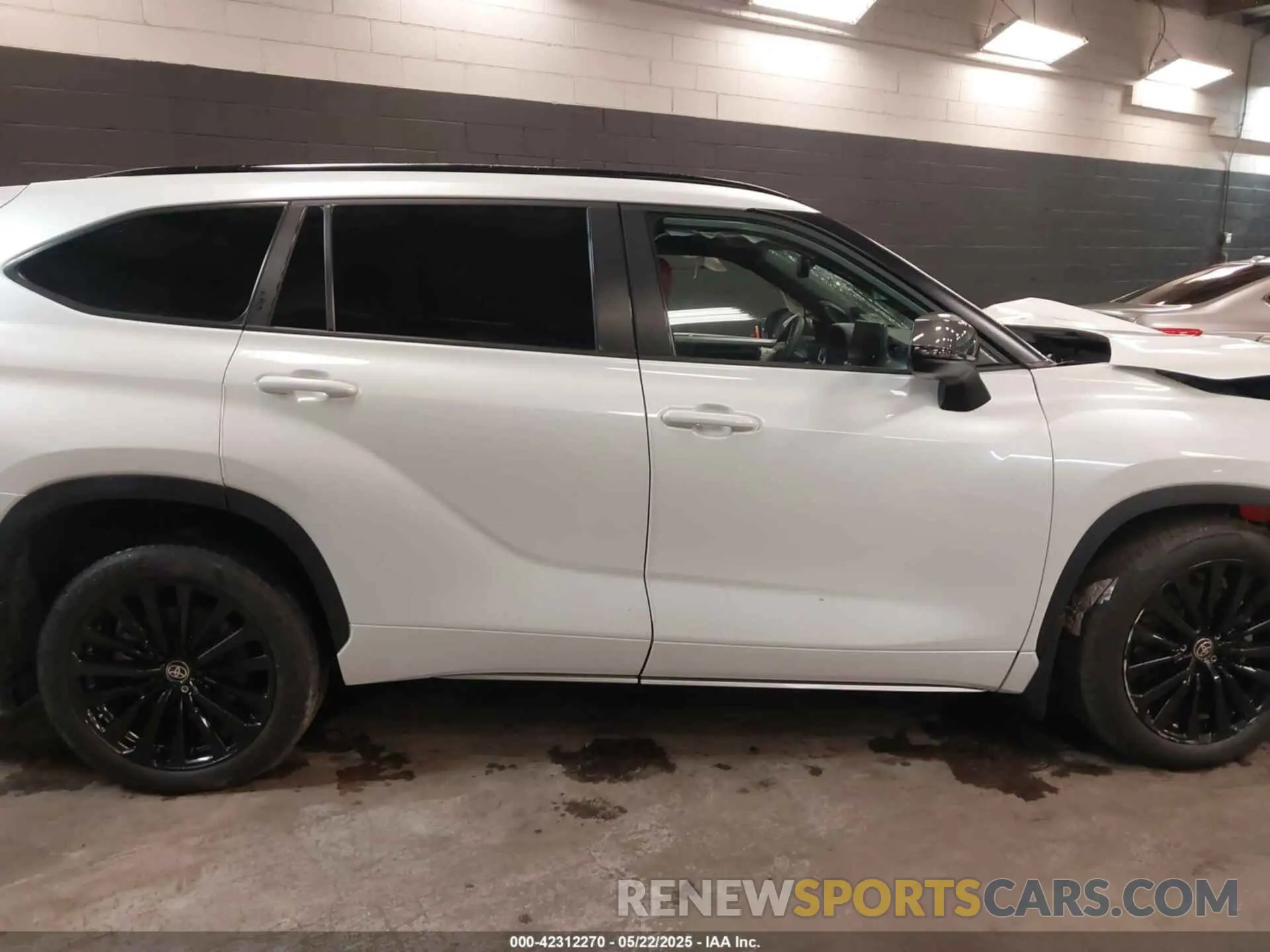 13 Фотография поврежденного автомобиля 5TDKDRBH1PS019040 TOYOTA HIGHLANDER 2023