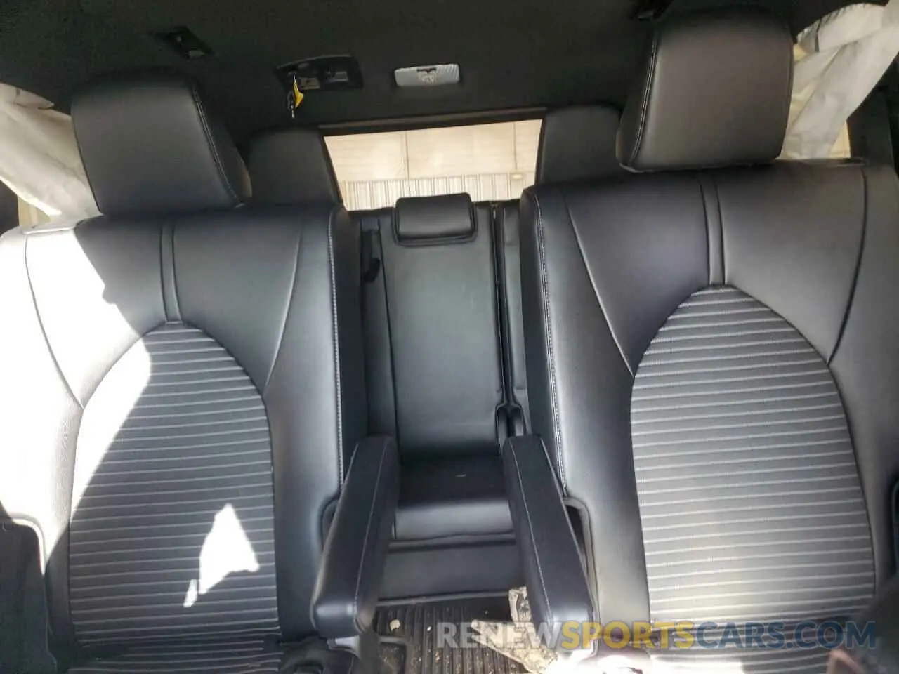 10 Фотография поврежденного автомобиля 5TDKDRBH2PS009150 TOYOTA HIGHLANDER 2023