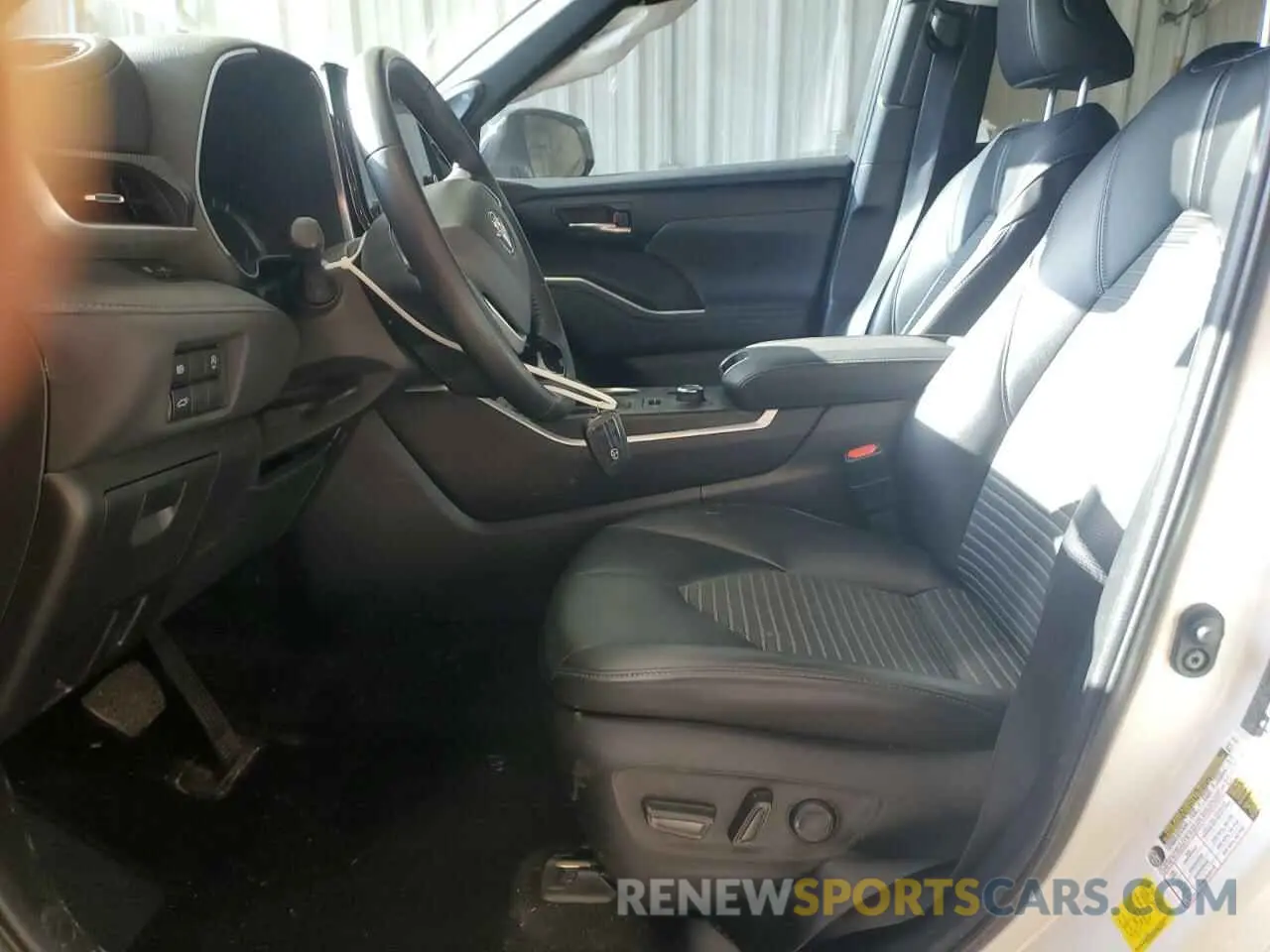 7 Фотография поврежденного автомобиля 5TDKDRBH2PS009150 TOYOTA HIGHLANDER 2023