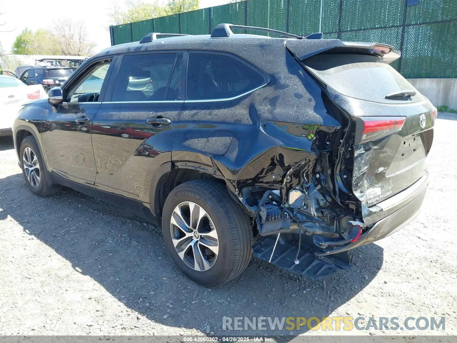 3 Photograph of a damaged car 5TDKDRBH2PS018091 TOYOTA HIGHLANDER 2023