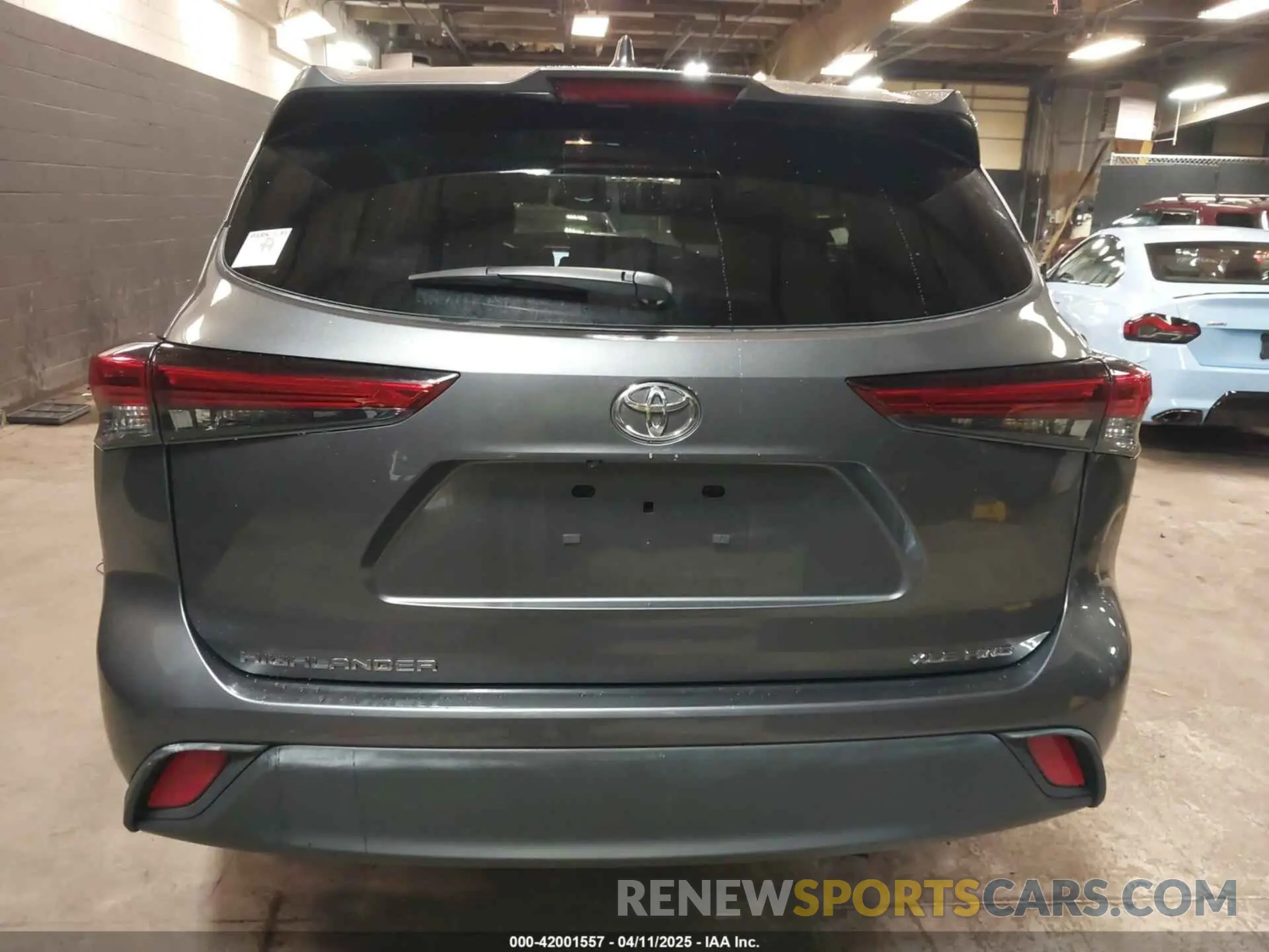 16 Photograph of a damaged car 5TDKDRBH2PS022528 TOYOTA HIGHLANDER 2023