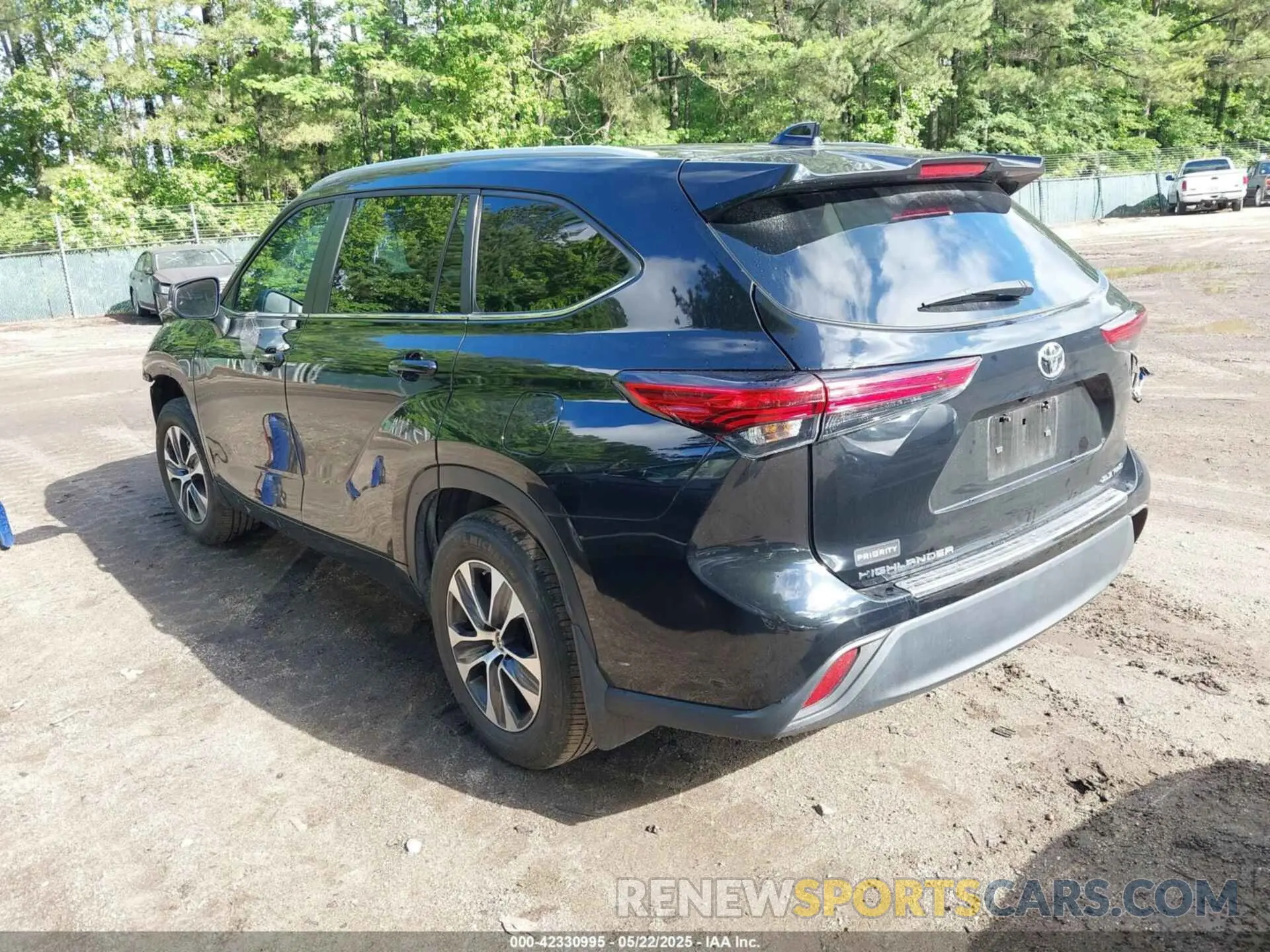 3 Фотография поврежденного автомобиля 5TDKDRBH2PS503377 TOYOTA HIGHLANDER 2023