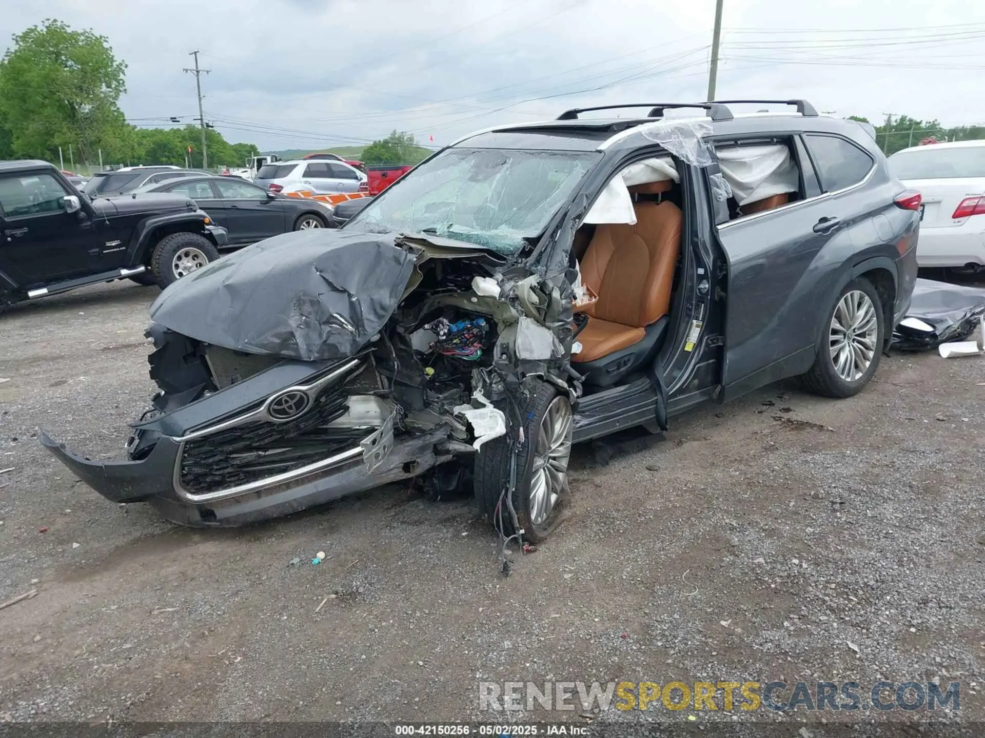 2 Photograph of a damaged car 5TDKDRBH2PS510149 TOYOTA HIGHLANDER 2023
