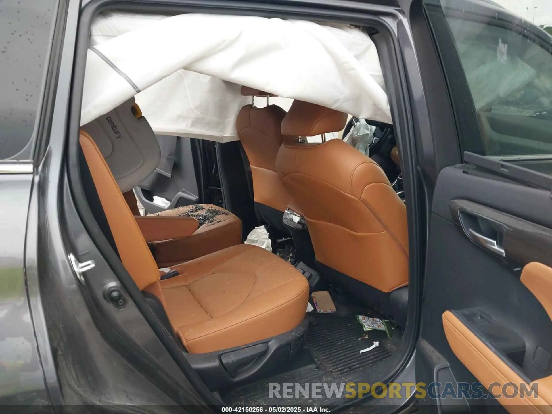 8 Photograph of a damaged car 5TDKDRBH2PS510149 TOYOTA HIGHLANDER 2023