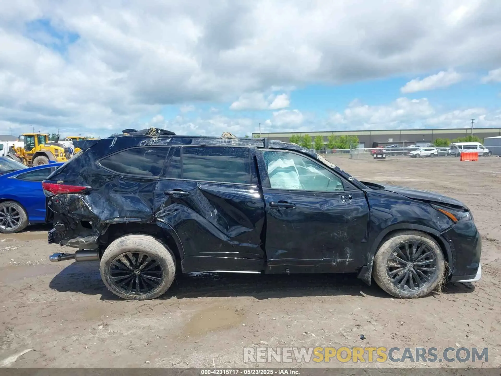 12 Photograph of a damaged car 5TDKDRBH2PS523855 TOYOTA HIGHLANDER 2023