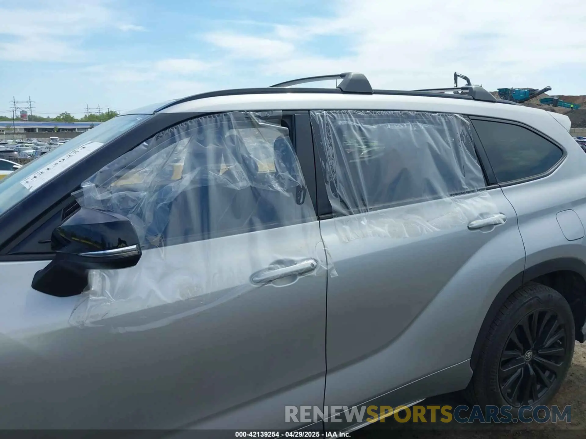 6 Photograph of a damaged car 5TDKDRBH3PS001588 TOYOTA HIGHLANDER 2023