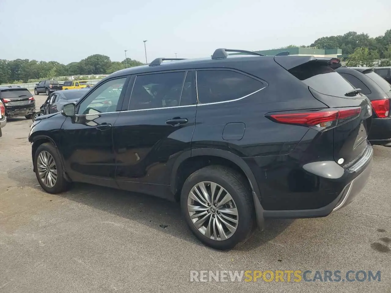 2 Photograph of a damaged car 5TDKDRBH3PS004636 TOYOTA HIGHLANDER 2023