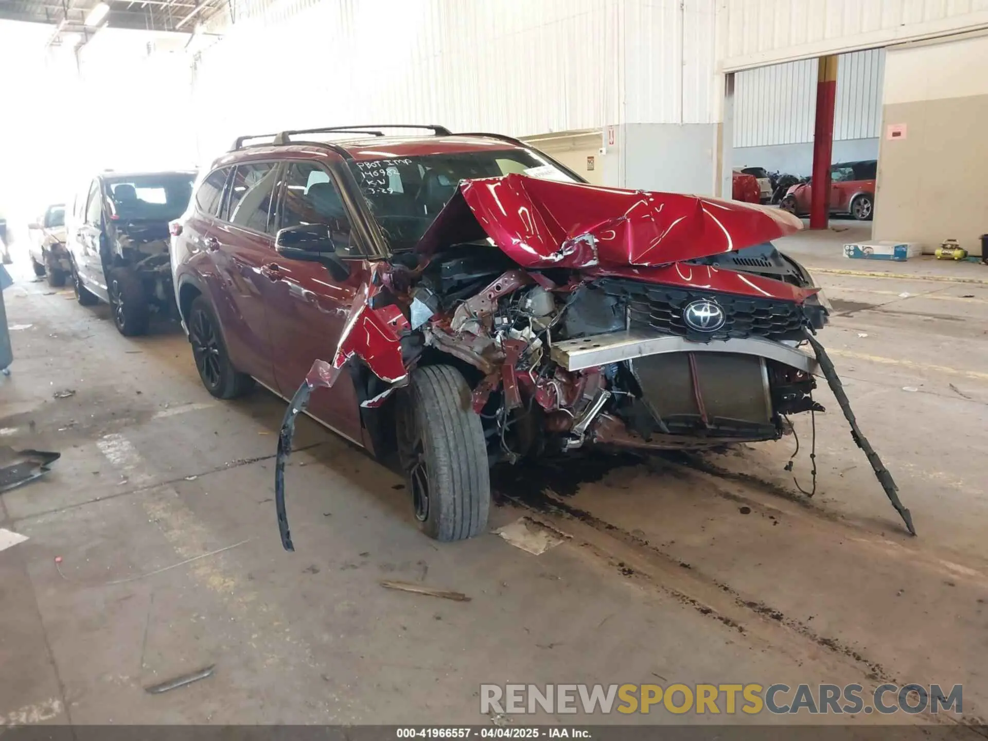 1 Фотография поврежденного автомобиля 5TDKDRBH3PS509530 TOYOTA HIGHLANDER 2023