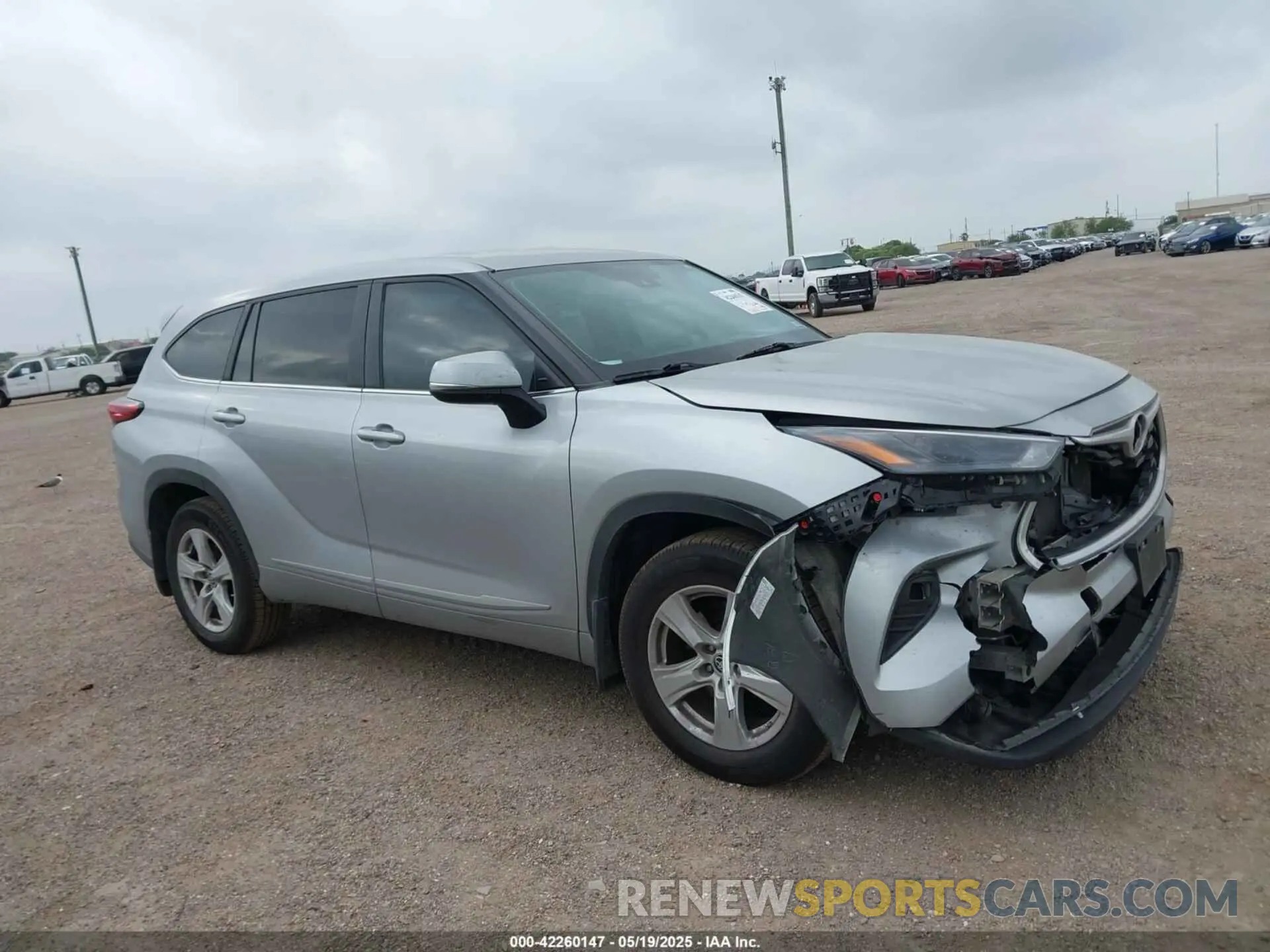 13 Photograph of a damaged car 5TDKDRBH3PS522388 TOYOTA HIGHLANDER 2023