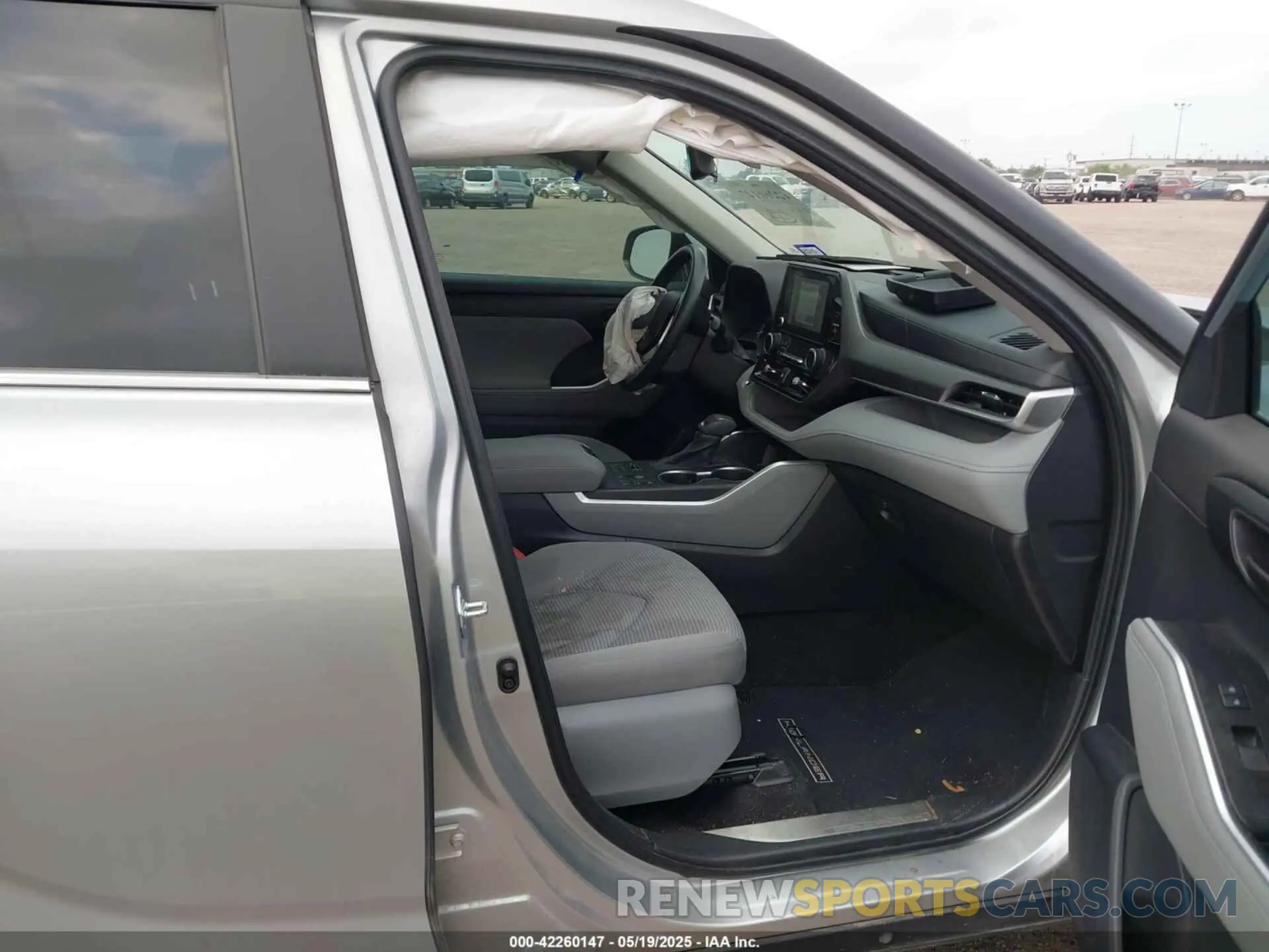 5 Photograph of a damaged car 5TDKDRBH3PS522388 TOYOTA HIGHLANDER 2023