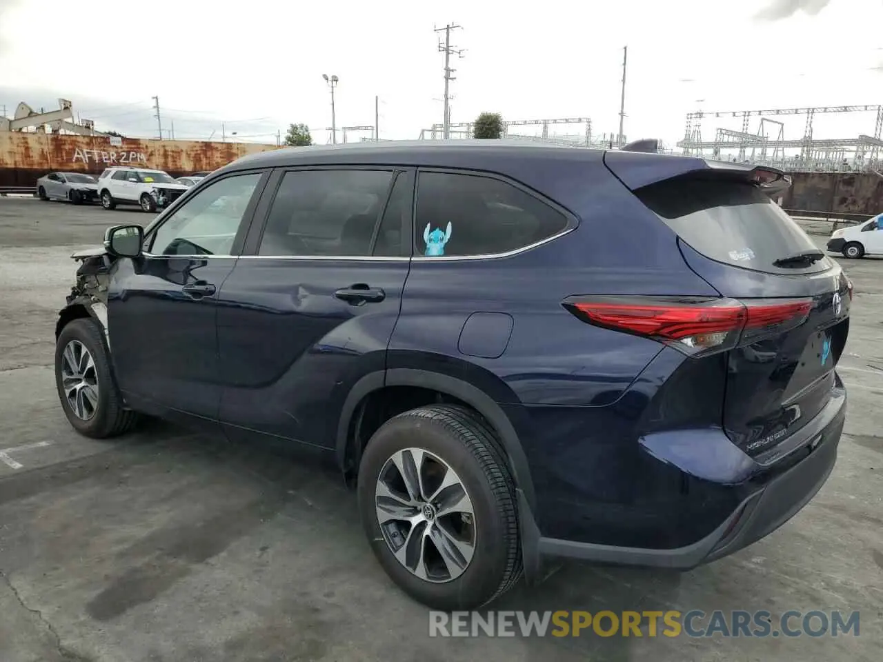 2 Photograph of a damaged car 5TDKDRBH4PS500853 TOYOTA HIGHLANDER 2023