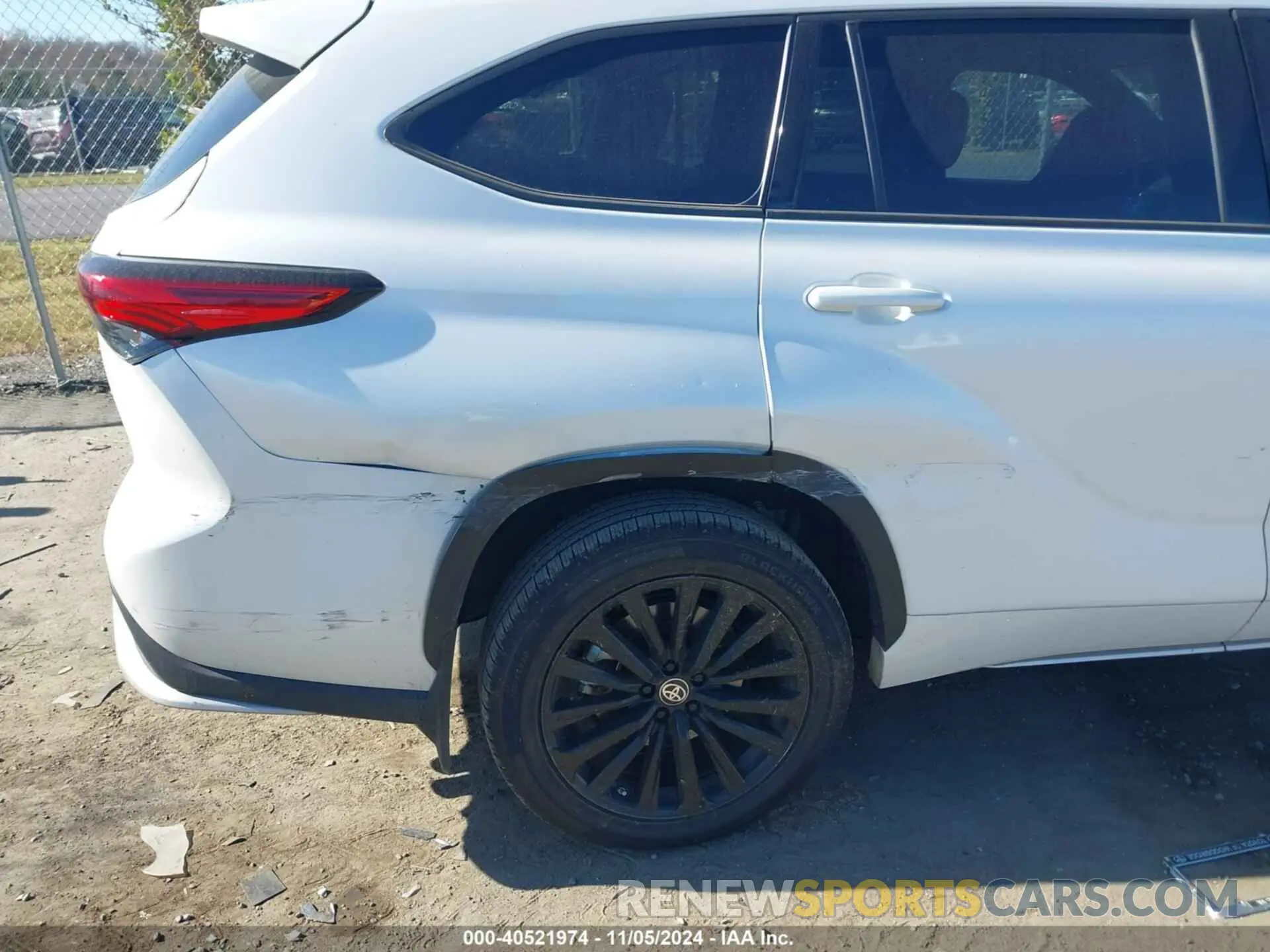 19 Photograph of a damaged car 5TDKDRBH4PS507222 TOYOTA HIGHLANDER 2023