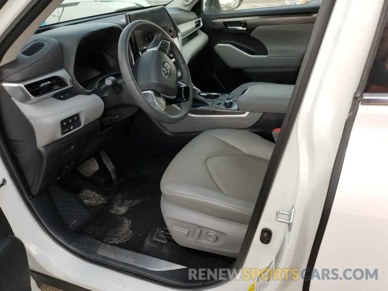 7 Photograph of a damaged car 5TDKDRBH4PS510752 TOYOTA HIGHLANDER 2023