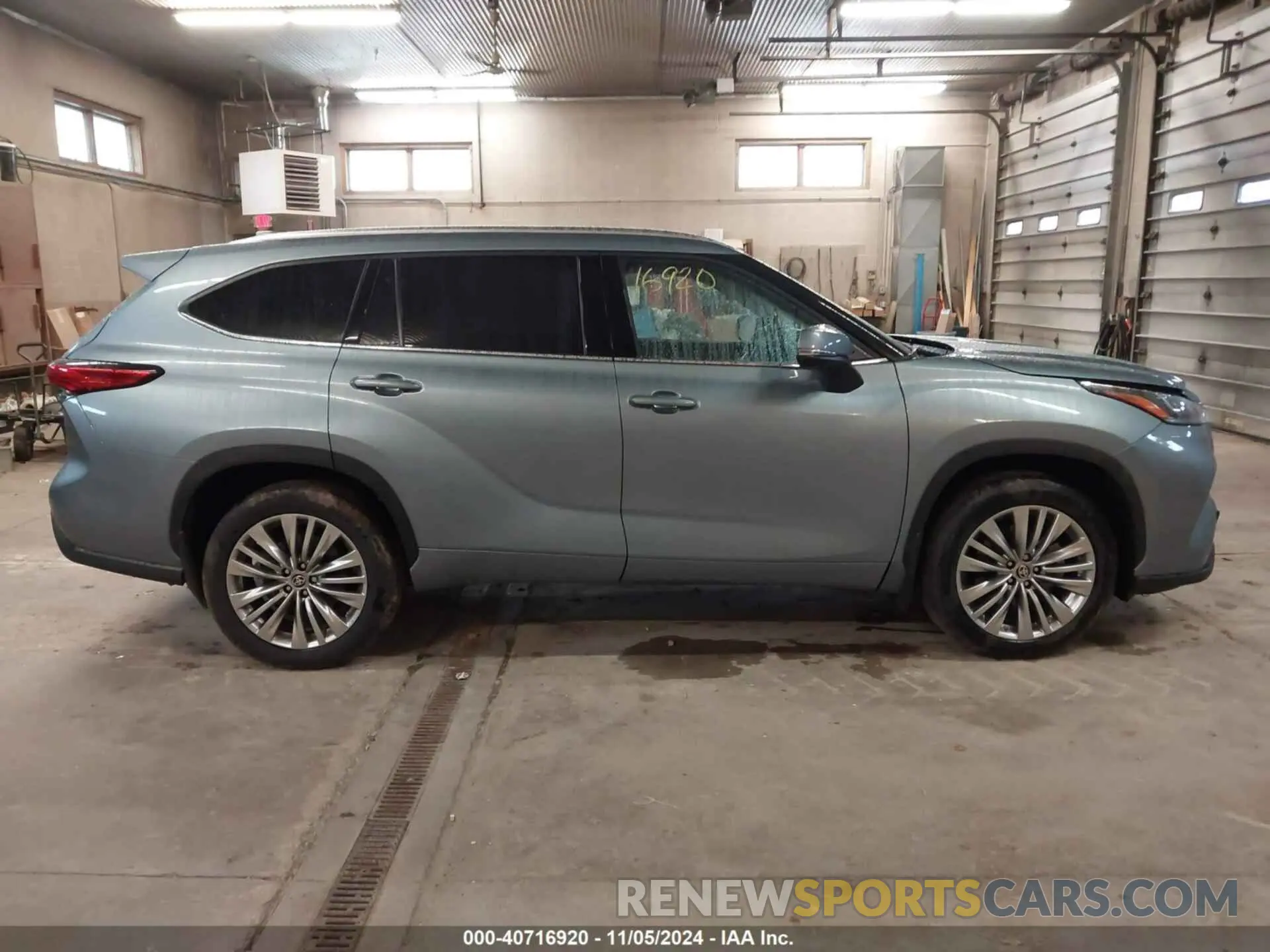 13 Photograph of a damaged car 5TDKDRBH4PS528247 TOYOTA HIGHLANDER 2023