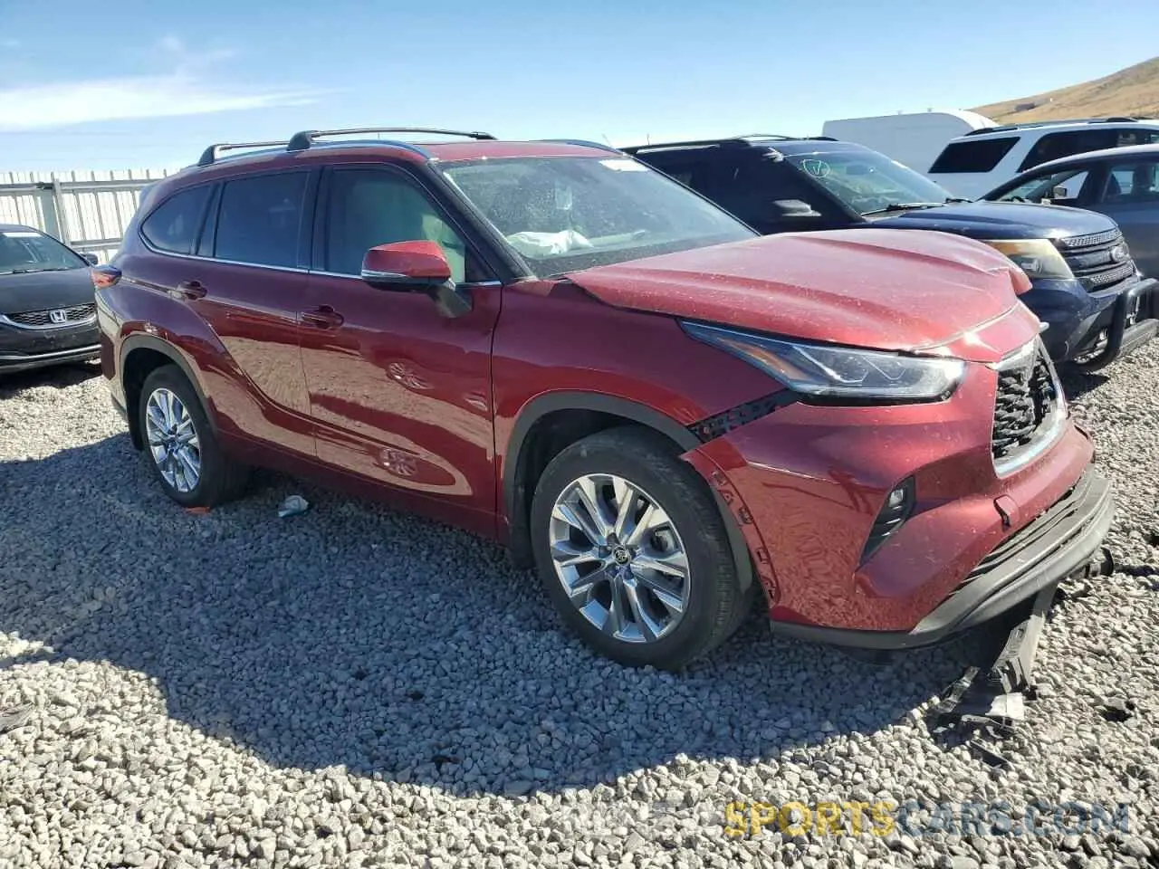 4 Photograph of a damaged car 5TDKDRBH5PS009532 TOYOTA HIGHLANDER 2023