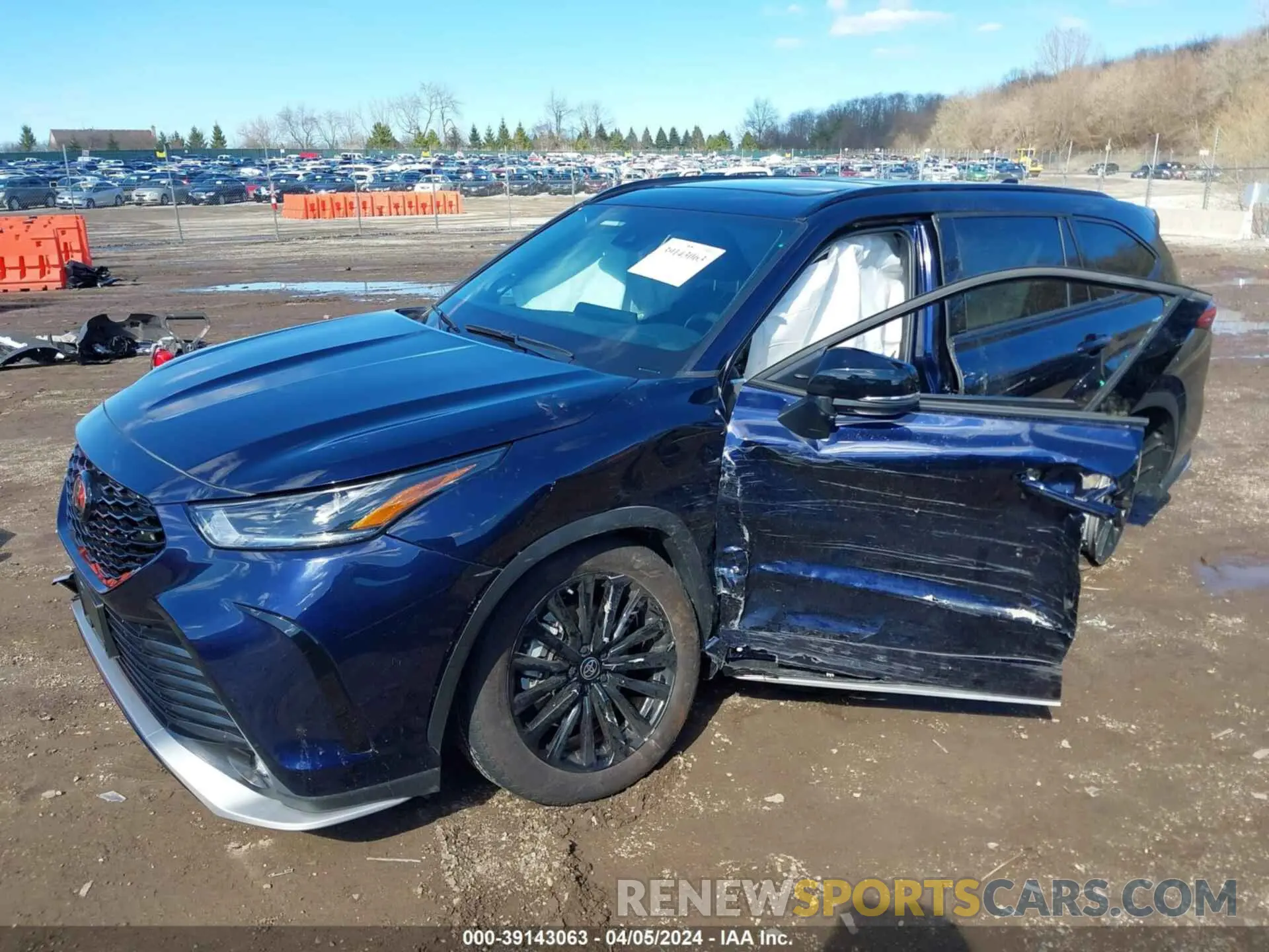2 Photograph of a damaged car 5TDKDRBH6PS016344 TOYOTA HIGHLANDER 2023